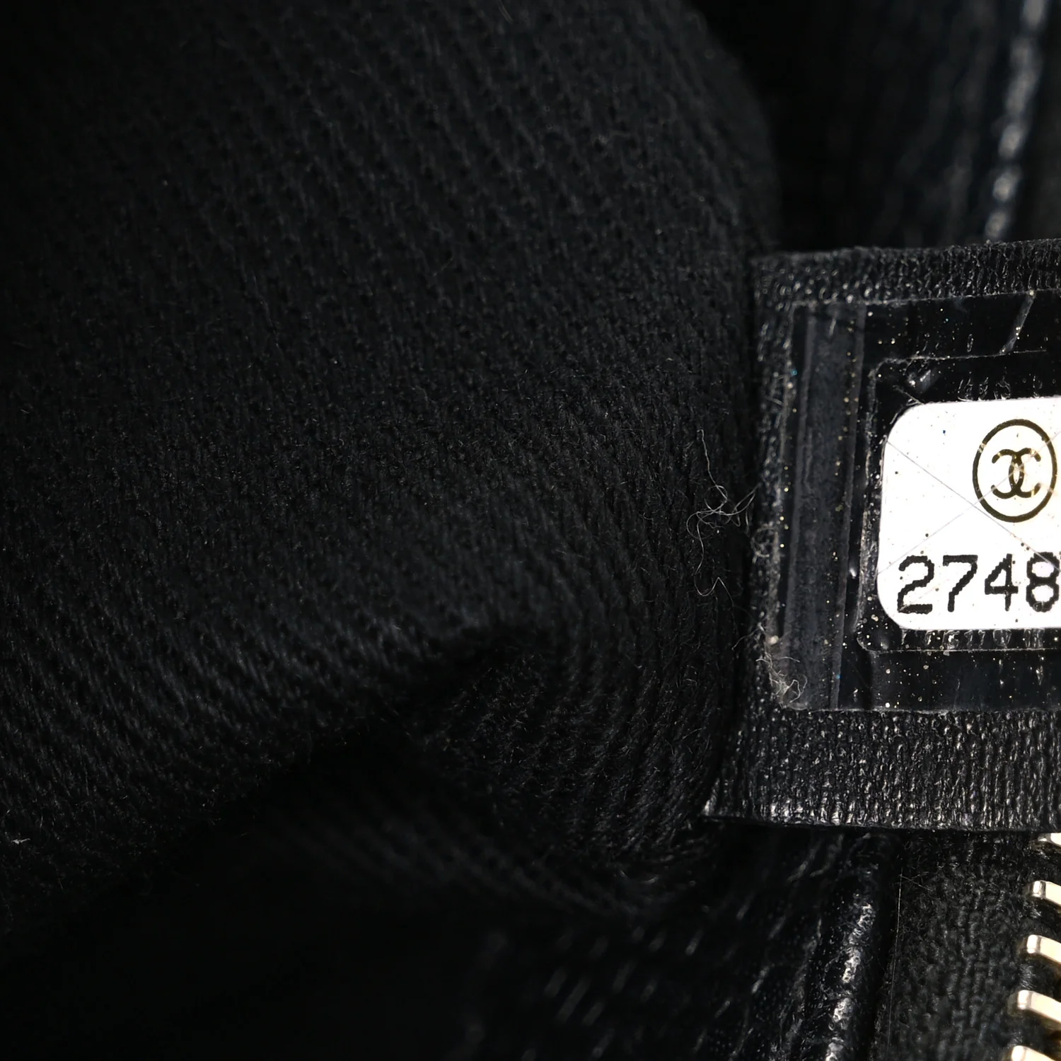Caviar Diamond Stitched Small Top Handle Flap Black - Image 7