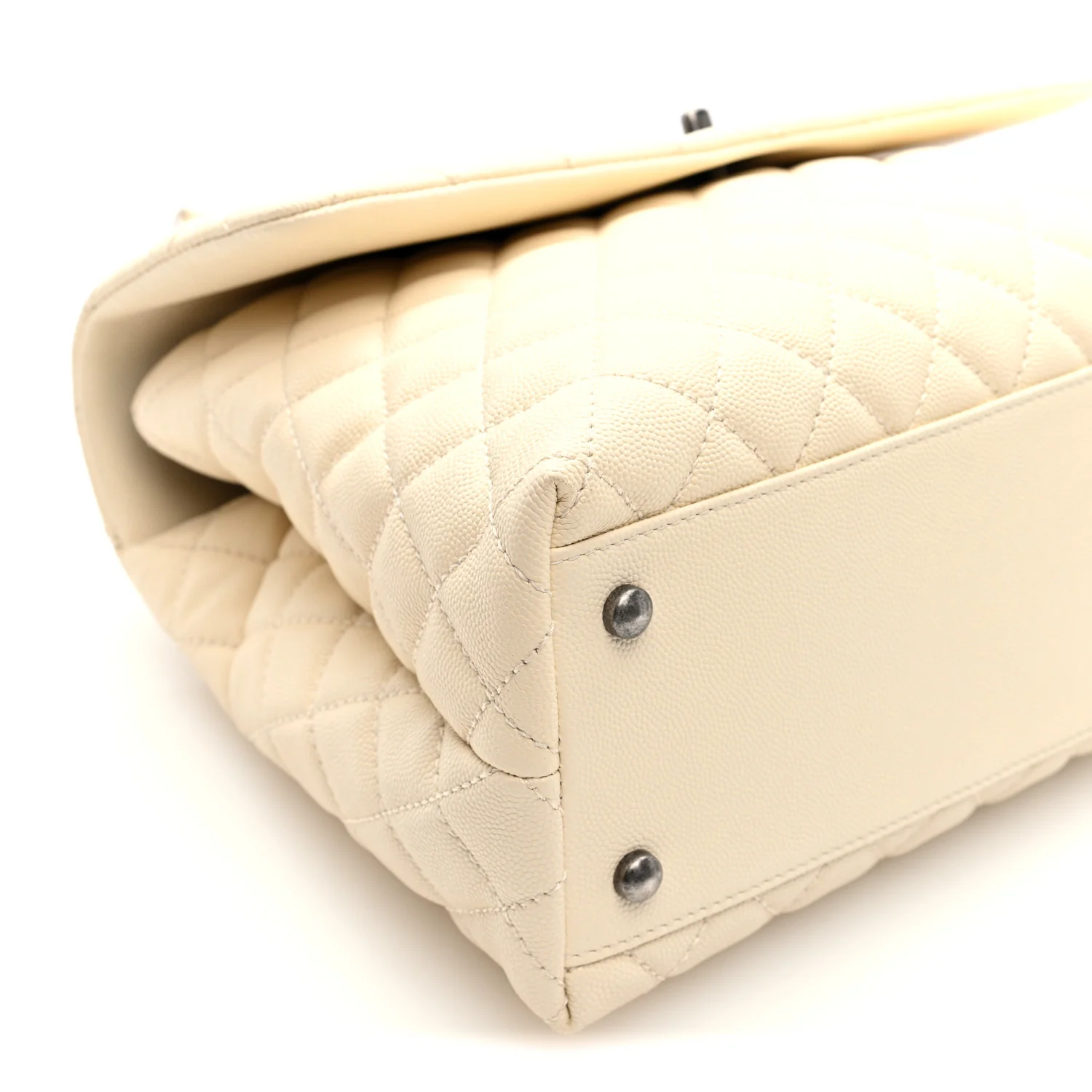 Caviar Lizard Quilted Medium Coco Handle Flap White - Image 9