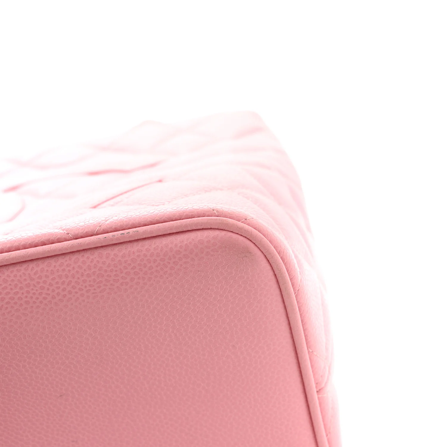 Caviar Medallion CC Tote Light Pink - Image 11