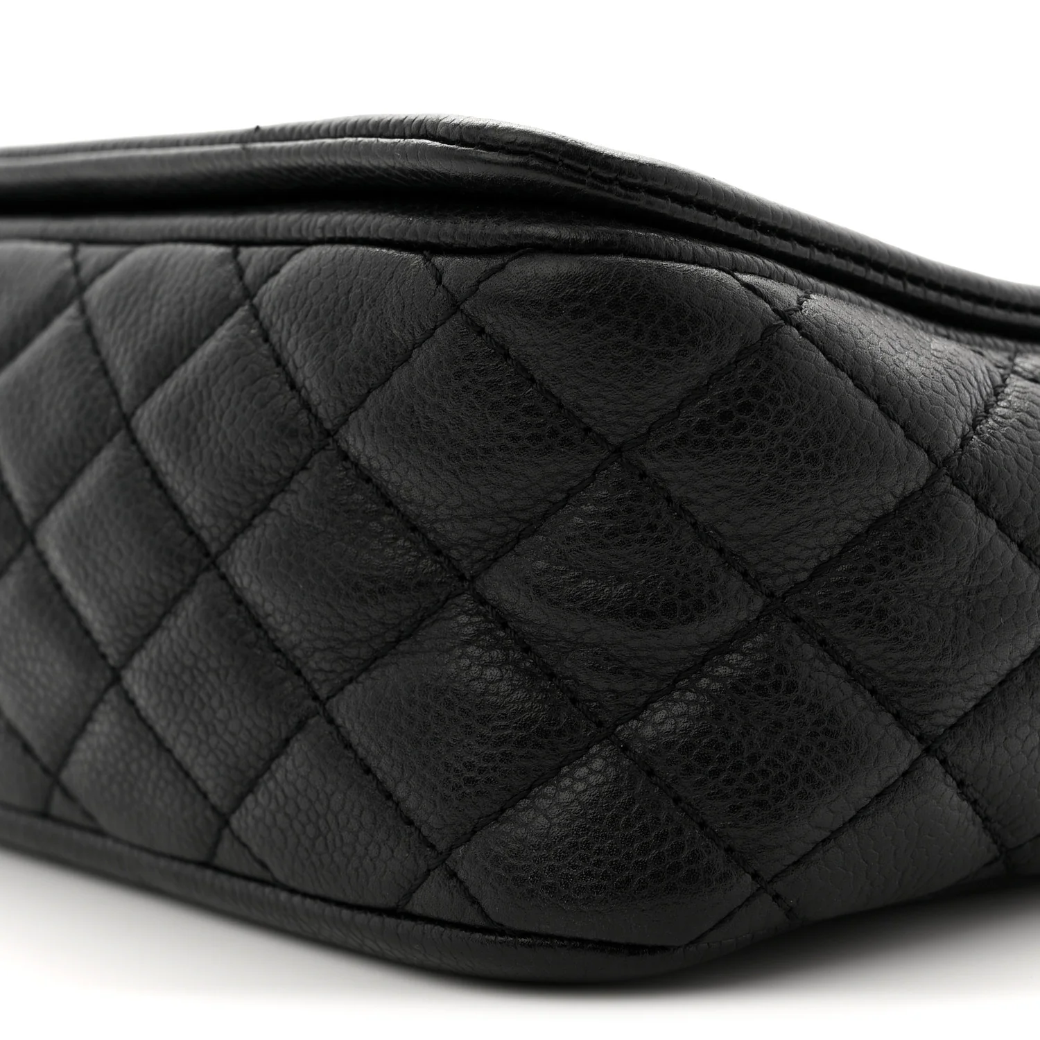 Caviar Medium Timeless CC Flap Black - Image 10