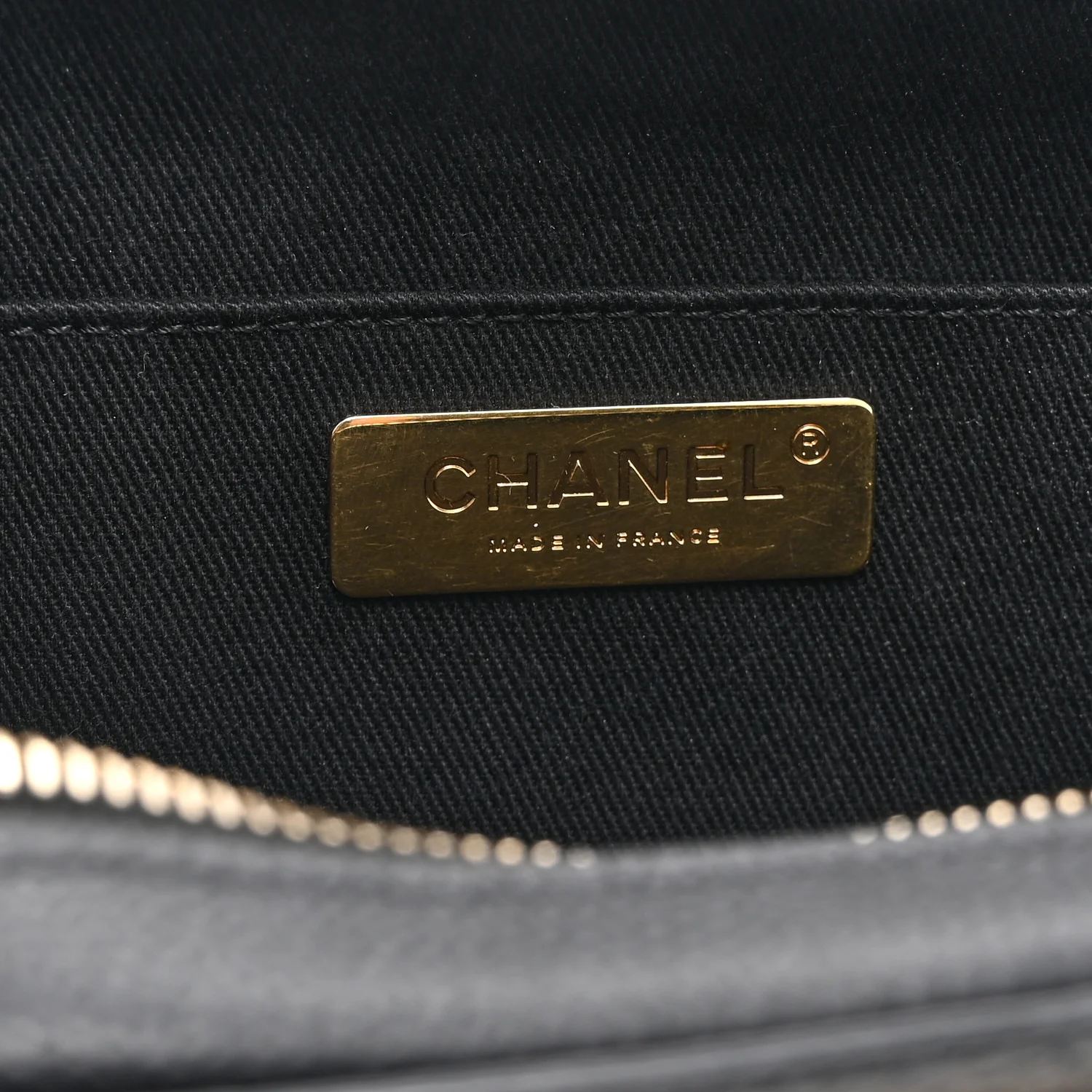Caviar Quilted Belt Bag Black - Image 6