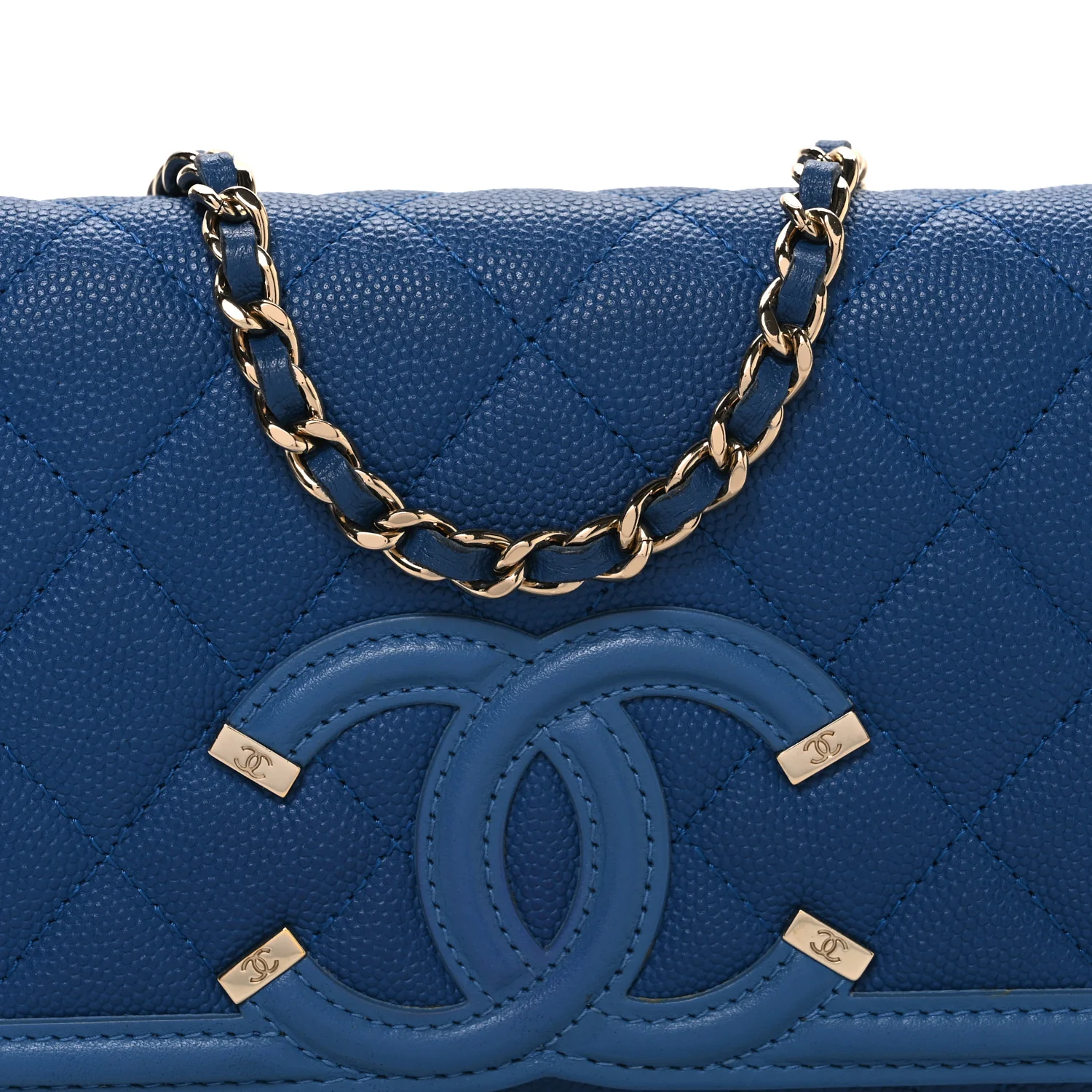 Caviar Quilted CC Filigree Wallet On Chain WOC Blue - Image 9