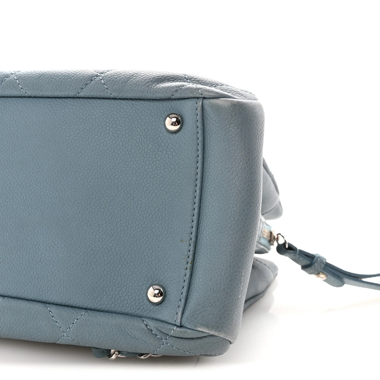 Caviar Quilted CC Timeless Soft Tote Blue - Image 10