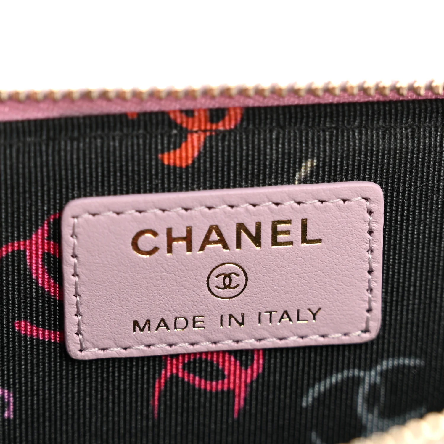Caviar Quilted CC Zip Around Card Holder Light Purple - Image 6