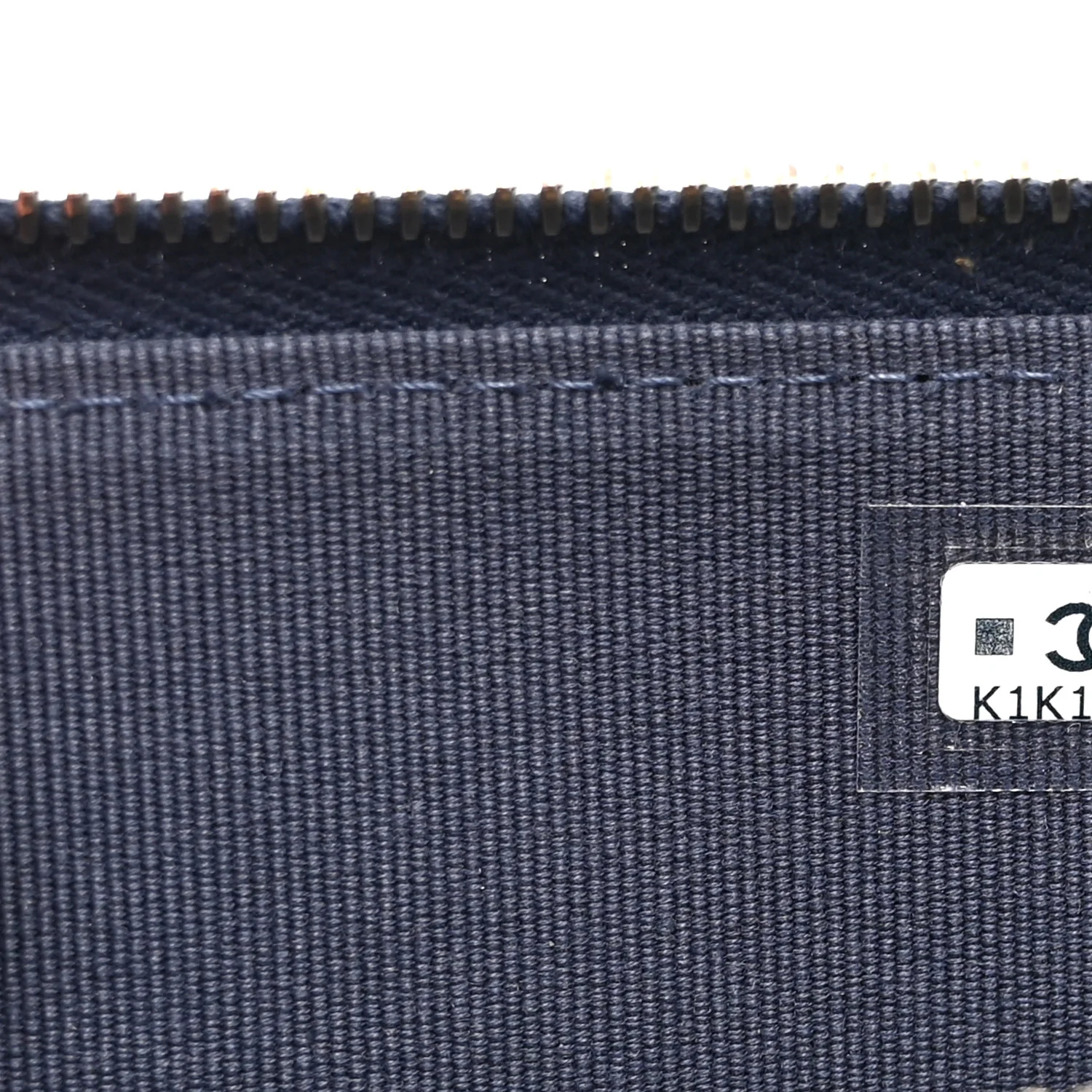 Caviar Quilted CC Zip Around Card Holder Navy - Image 7