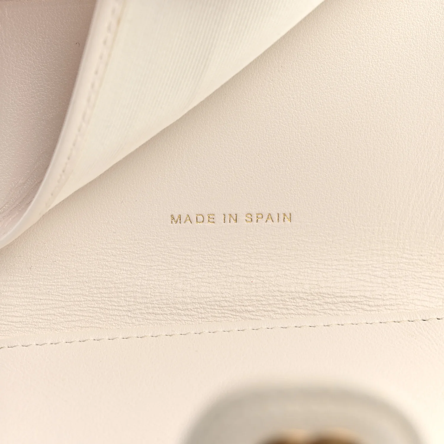 Caviar Quilted Compact Flap Wallet White - Image 7
