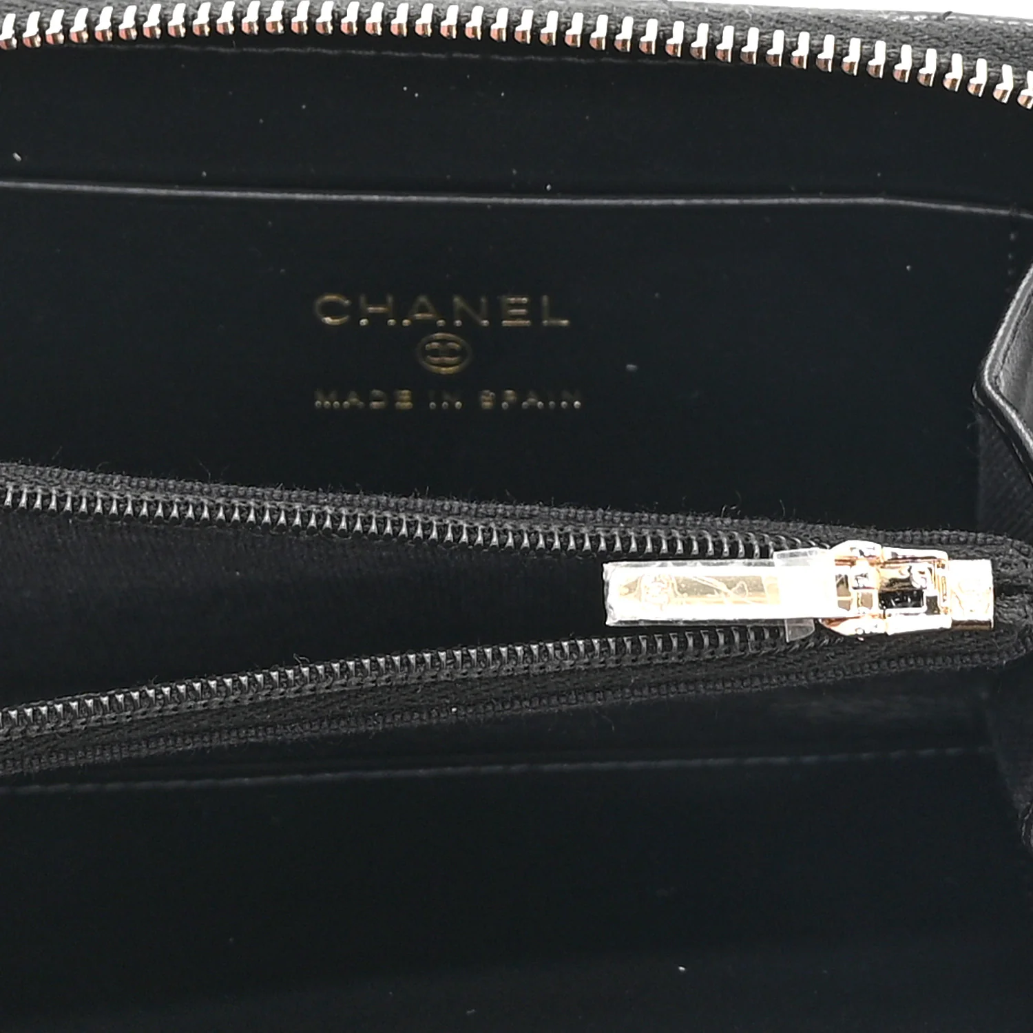 Caviar Quilted Crystal Zip Around Coin Purse Wallet Black - Image 4