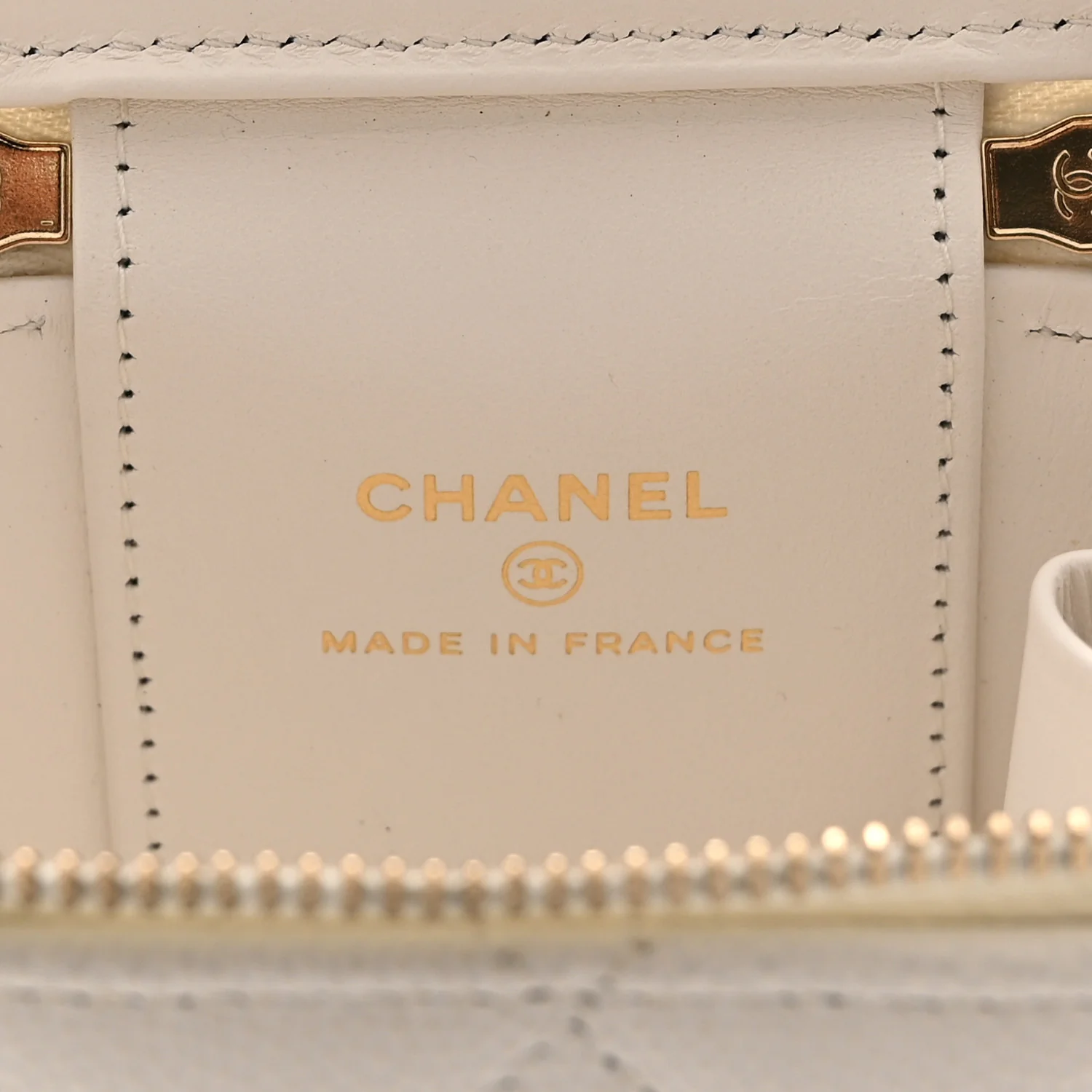 Caviar Quilted Enamel Coco Casino Mini Vanity Case With Chain White - Image 7