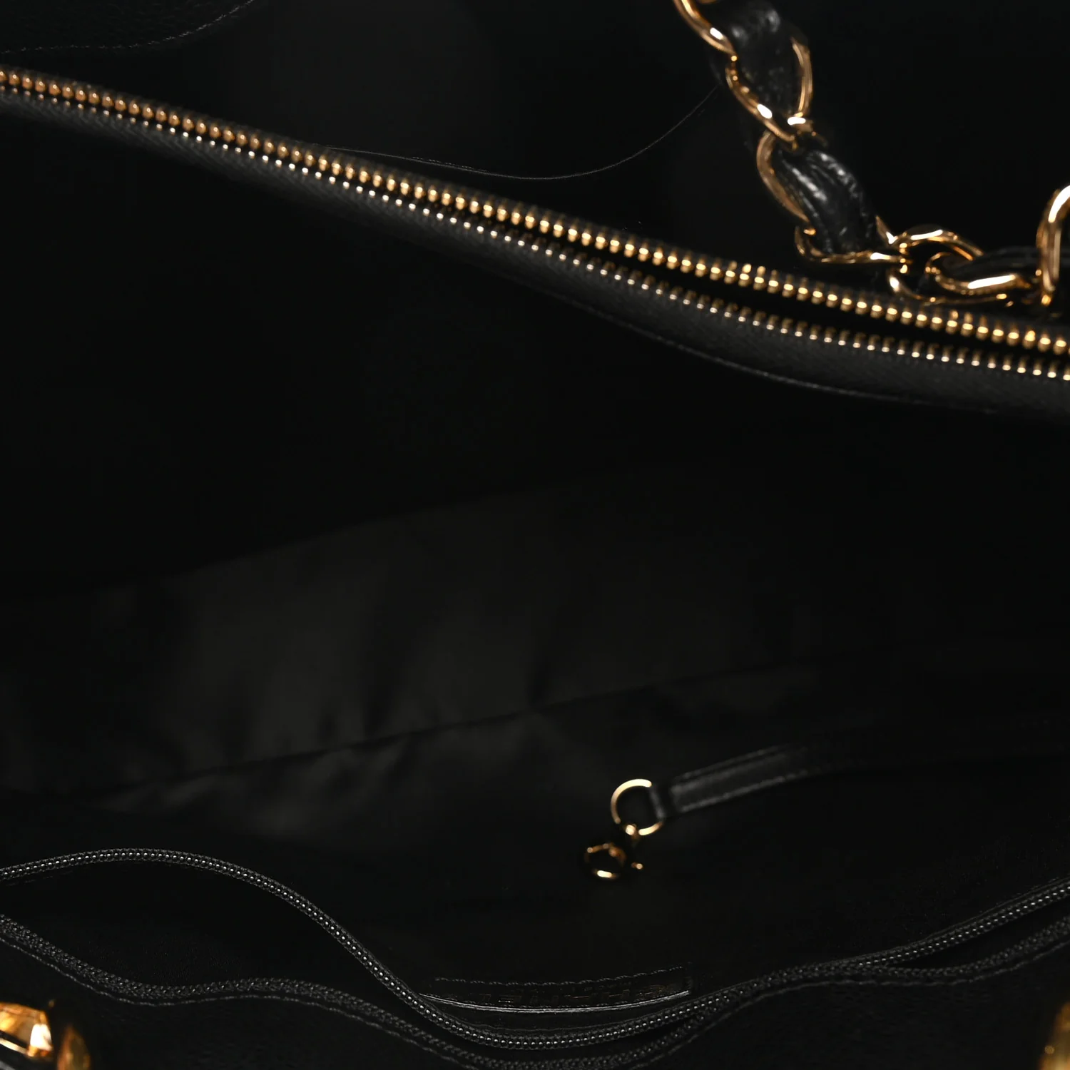 Caviar Quilted Grand Shopping Tote GST Black - Image 5