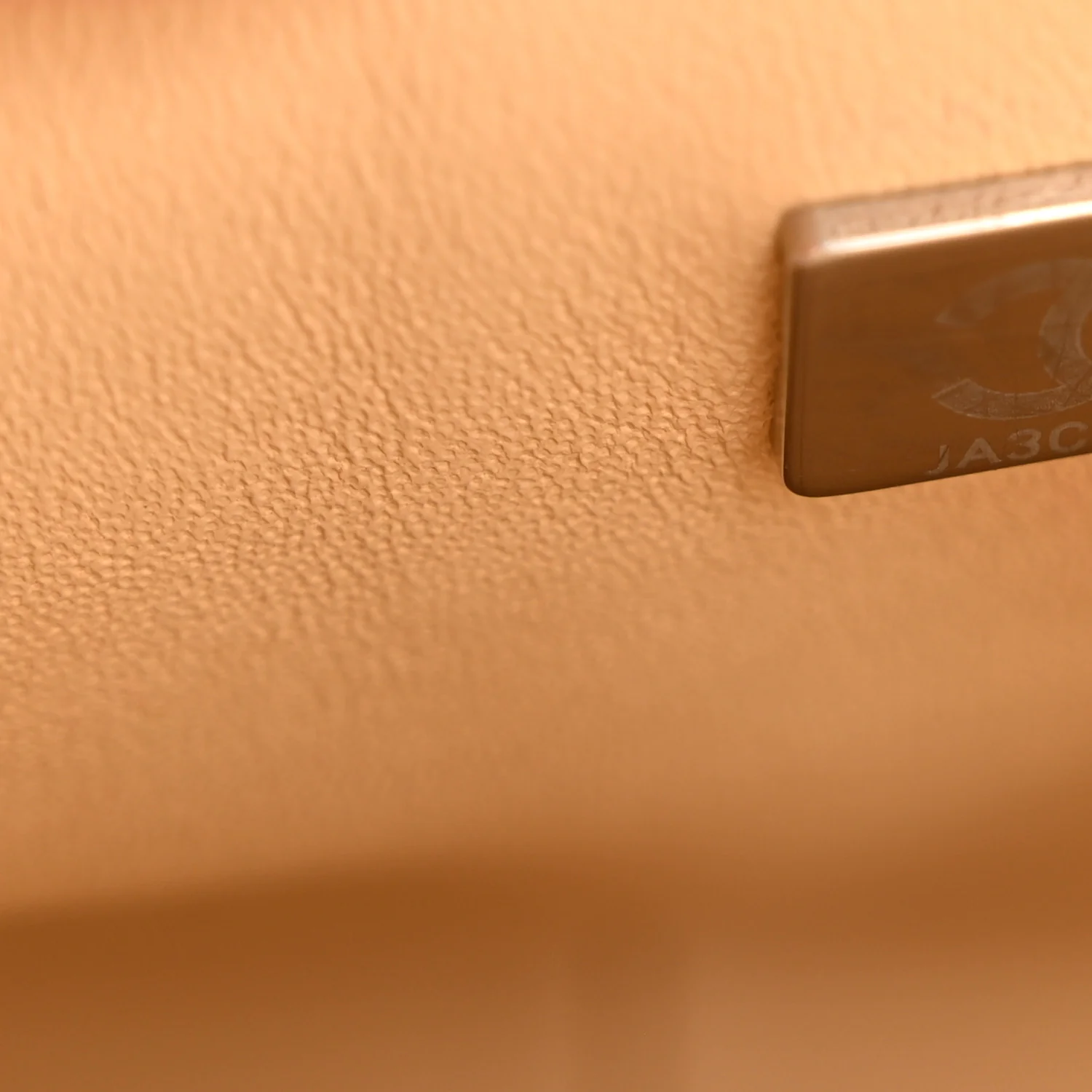 Caviar Quilted Jumbo Double Flap Beige Clair - Image 7