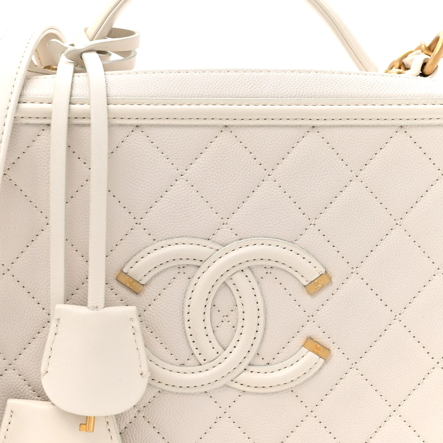 Caviar Quilted Large CC Filigree Vanity Case White - Image 9