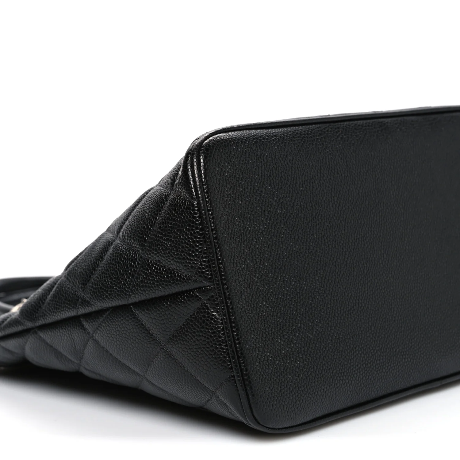 Caviar Quilted Medallion Tote Black - Image 9