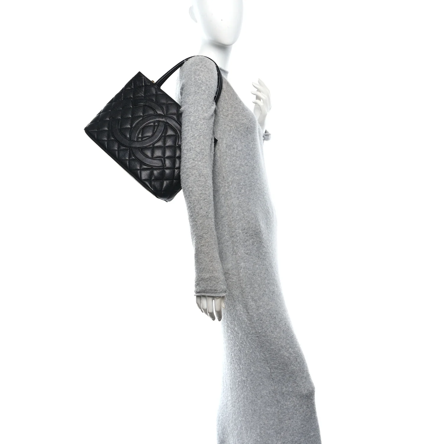 Caviar Quilted Medallion Tote Black - Image 2