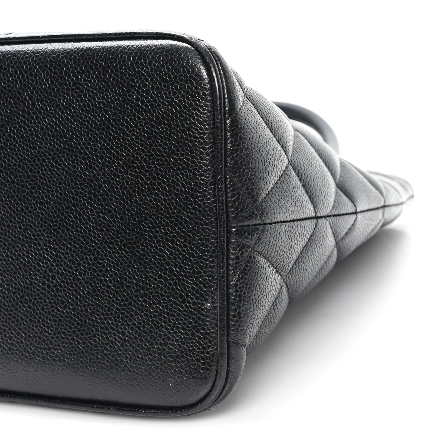 Caviar Quilted Medallion Tote Black - Image 11
