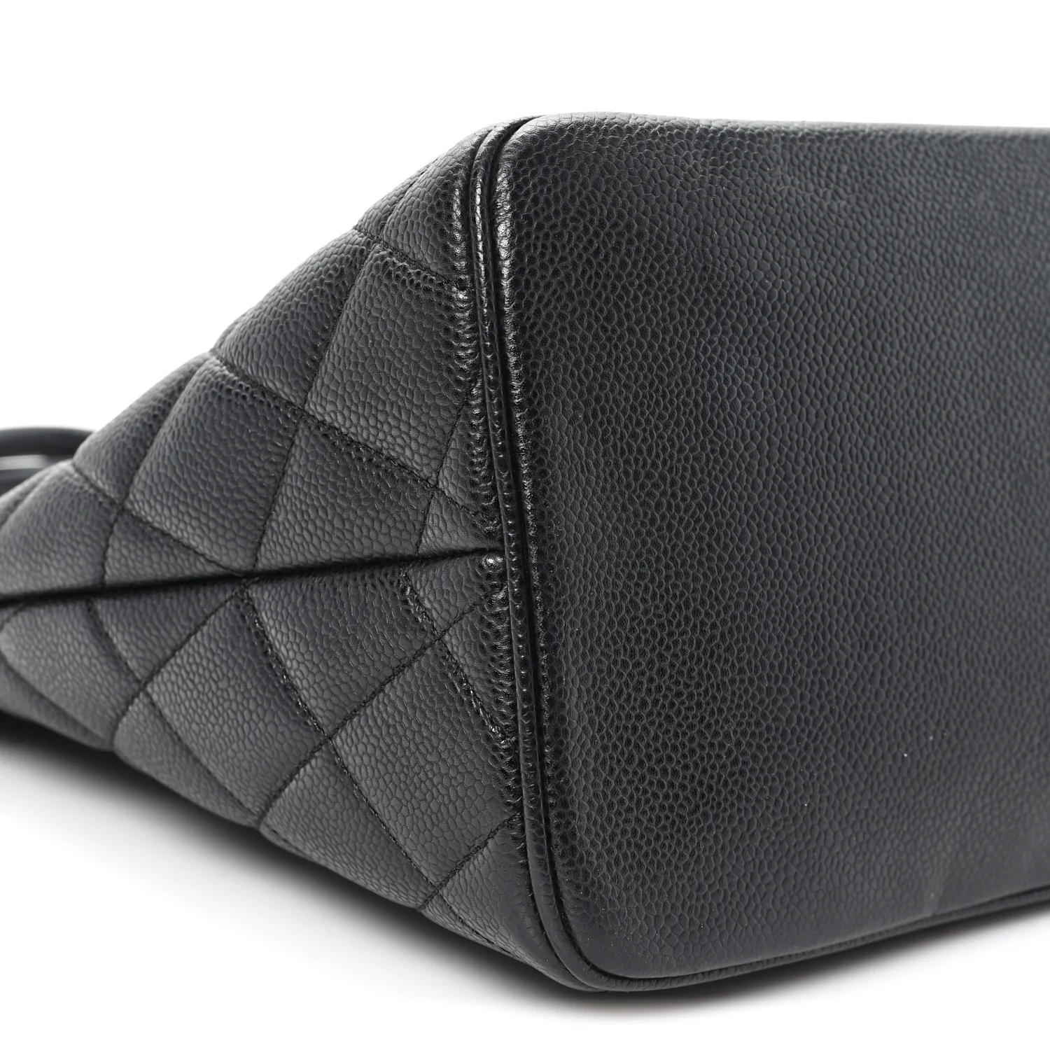 Caviar Quilted Medallion Tote Black - Image 10