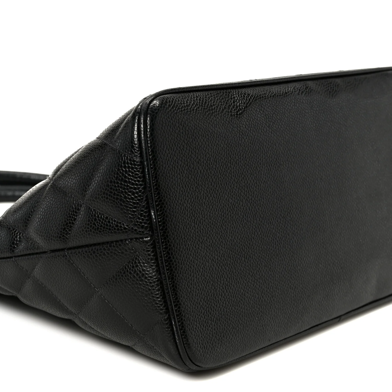 Caviar Quilted Medallion Tote Black - Image 10