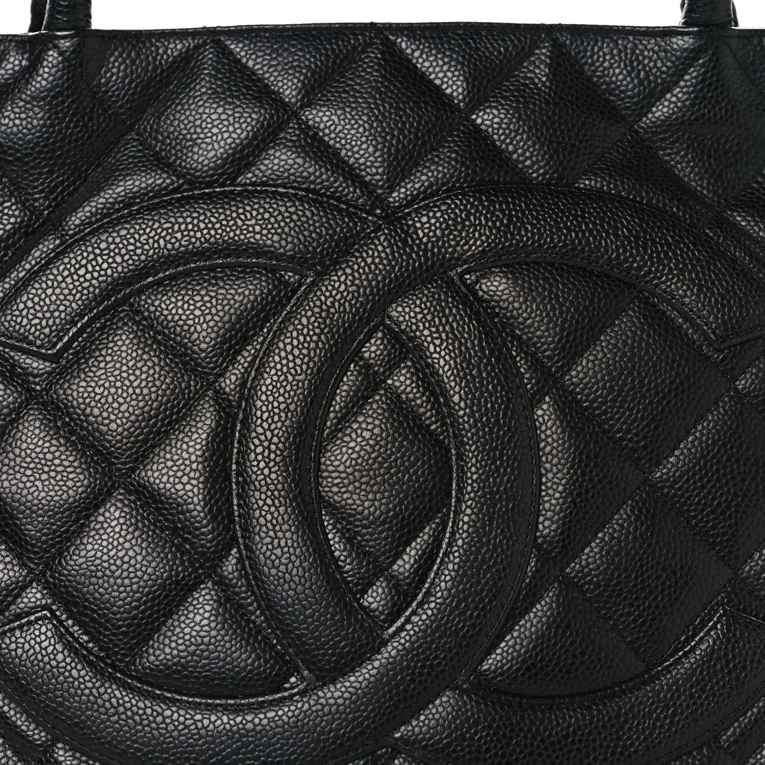 Caviar Quilted Medallion Tote Black - Image 7