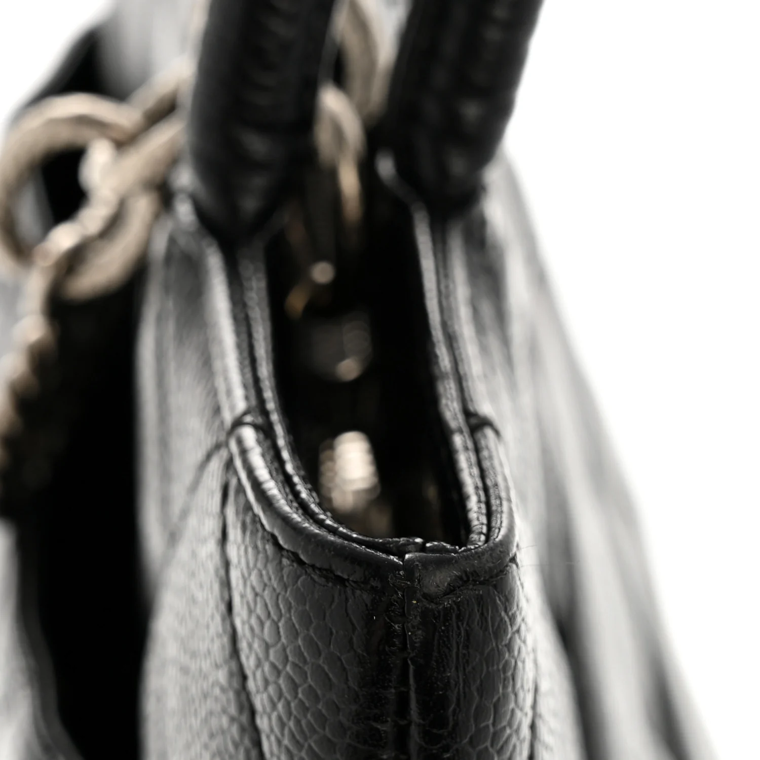 Caviar Quilted Medallion Tote Black - Image 15