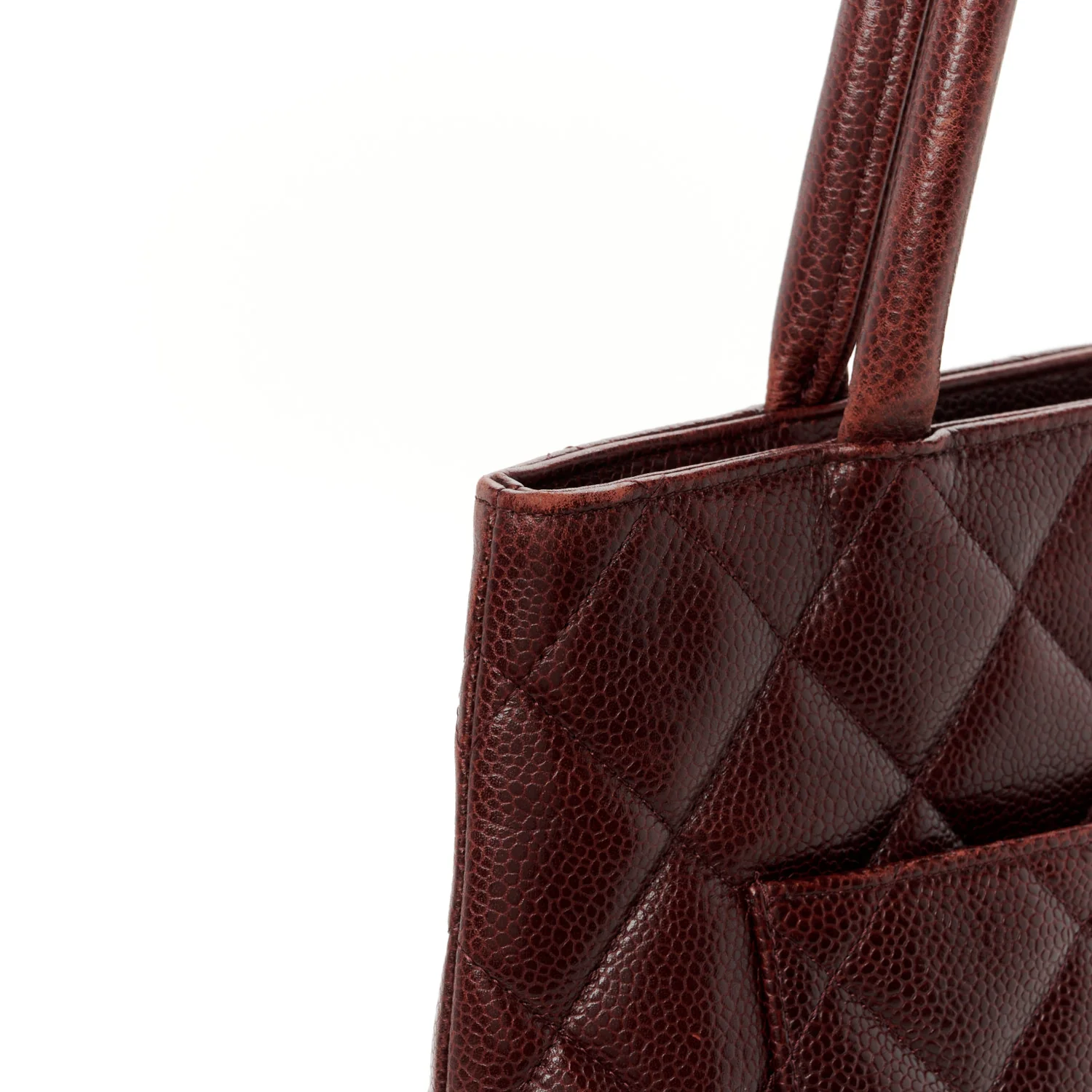 Caviar Quilted Medallion Tote Bordeaux - Image 11
