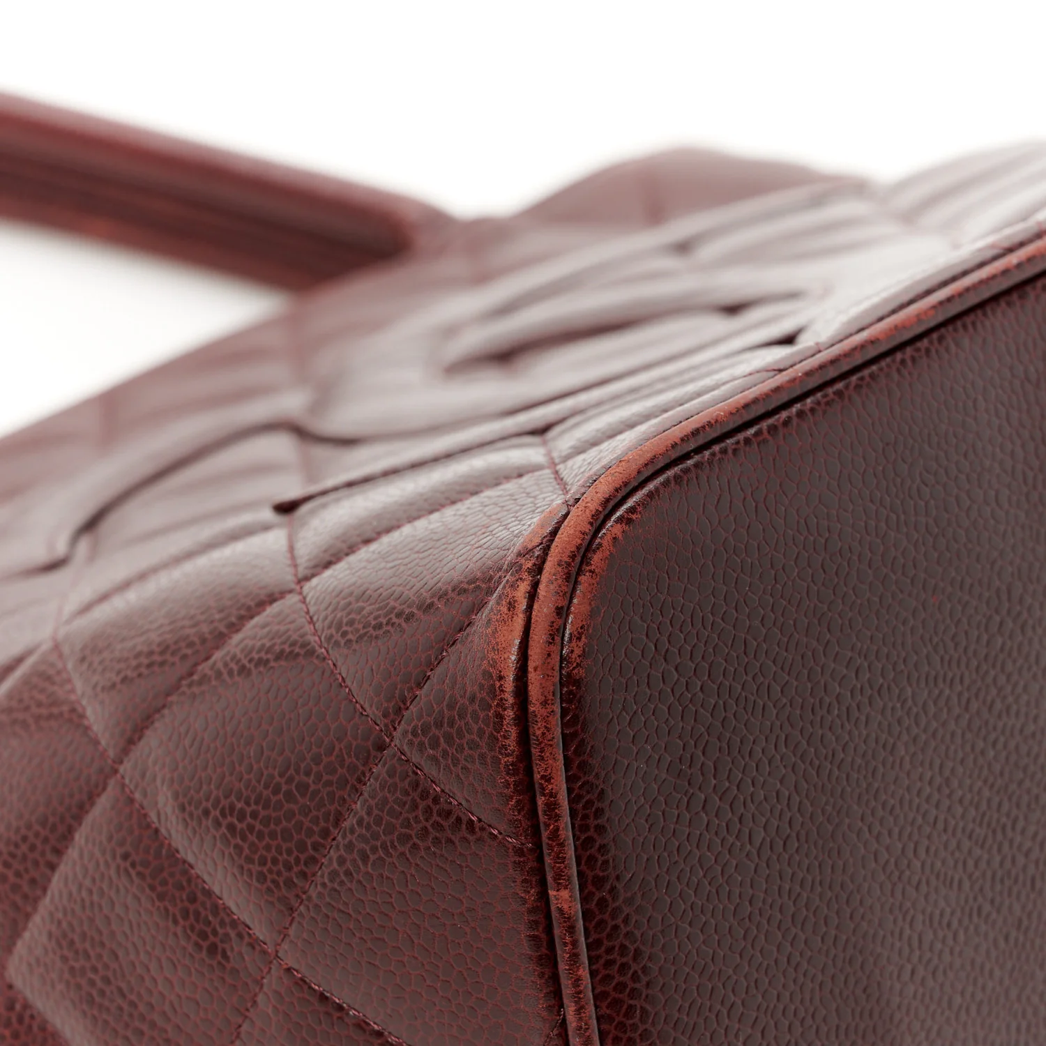 Caviar Quilted Medallion Tote Bordeaux - Image 13