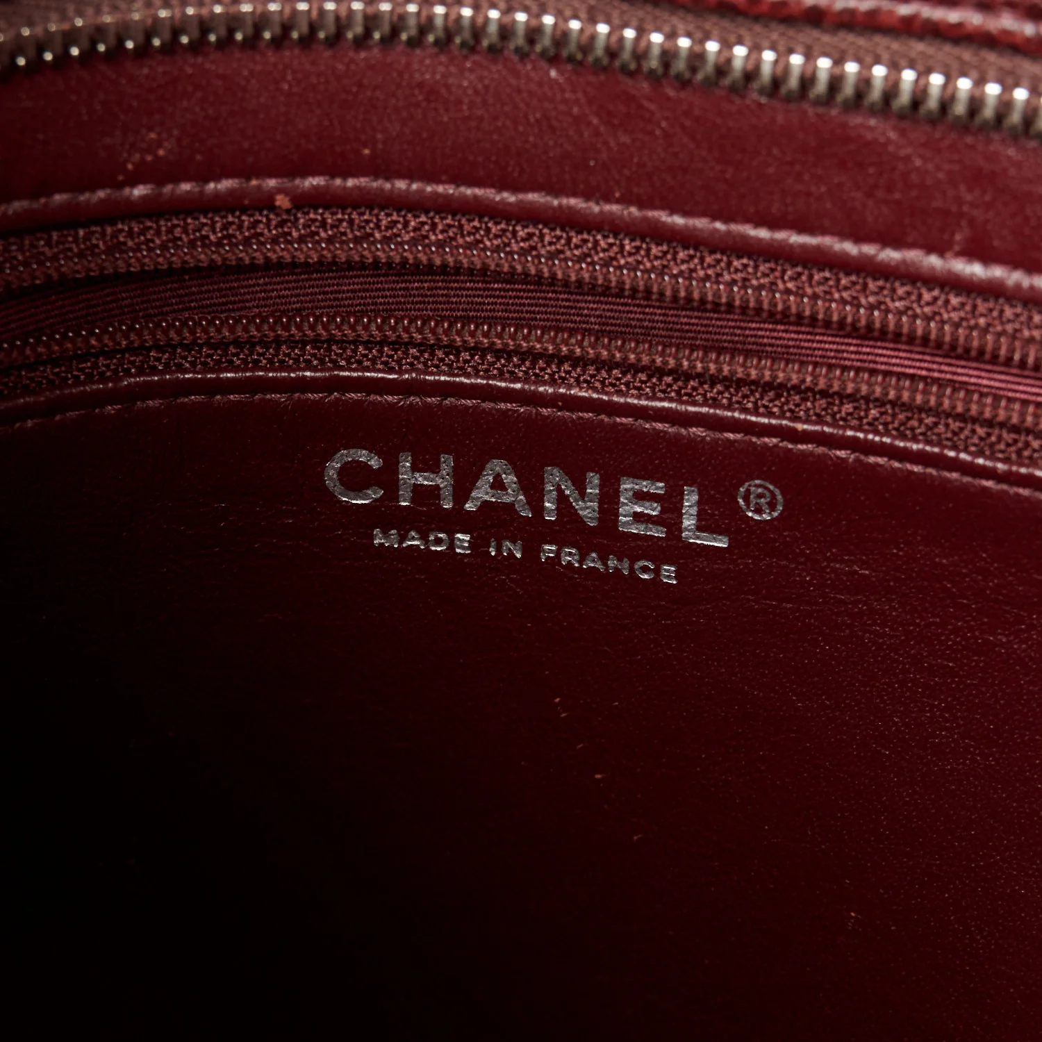 Caviar Quilted Medallion Tote Bordeaux - Image 6