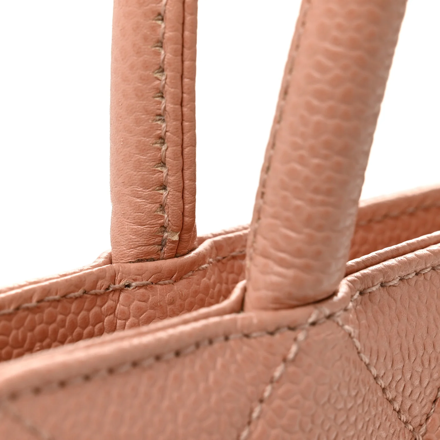 Caviar Quilted Medallion Tote Light Pink - Image 12