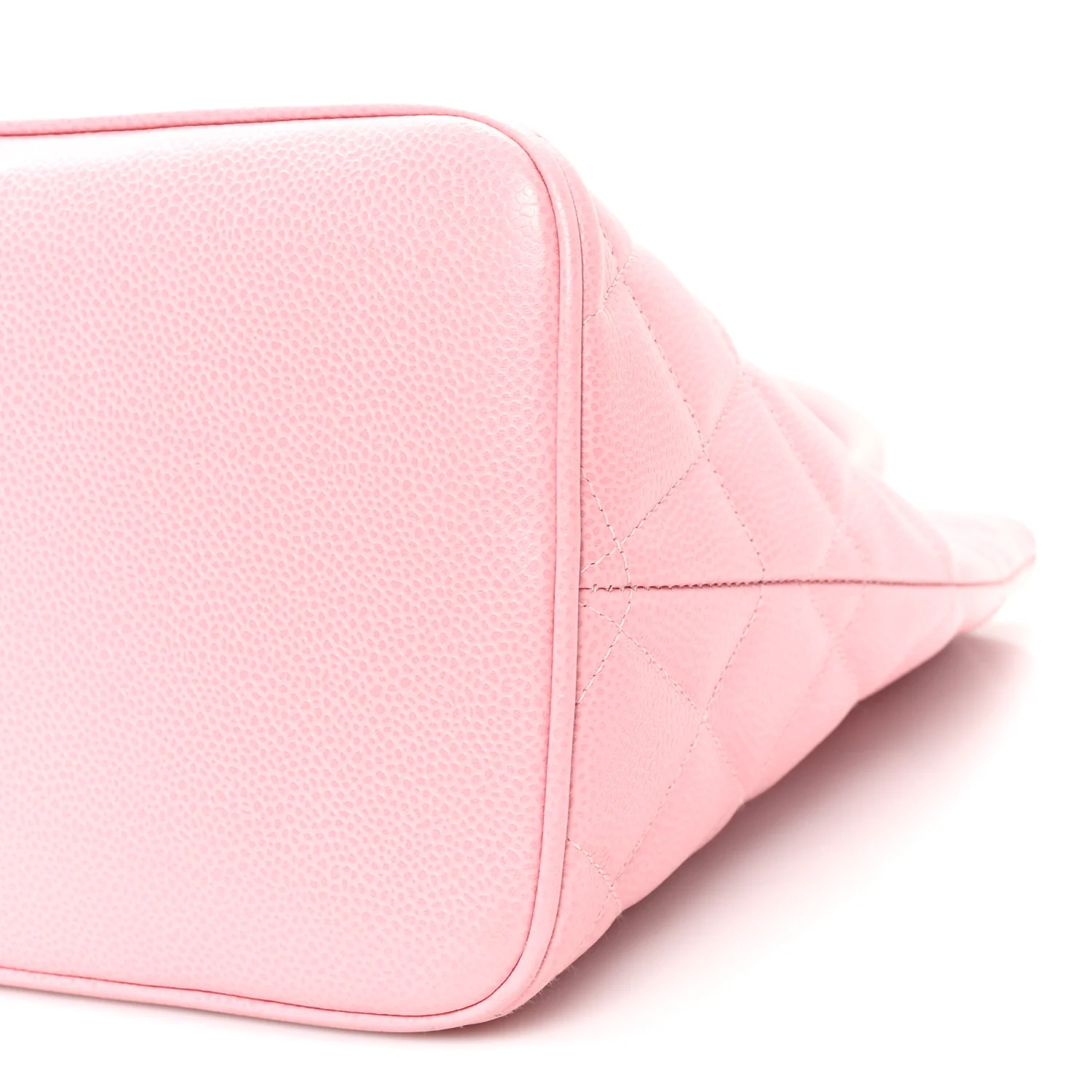 Caviar Quilted Medallion Tote Light Pink - Image 10