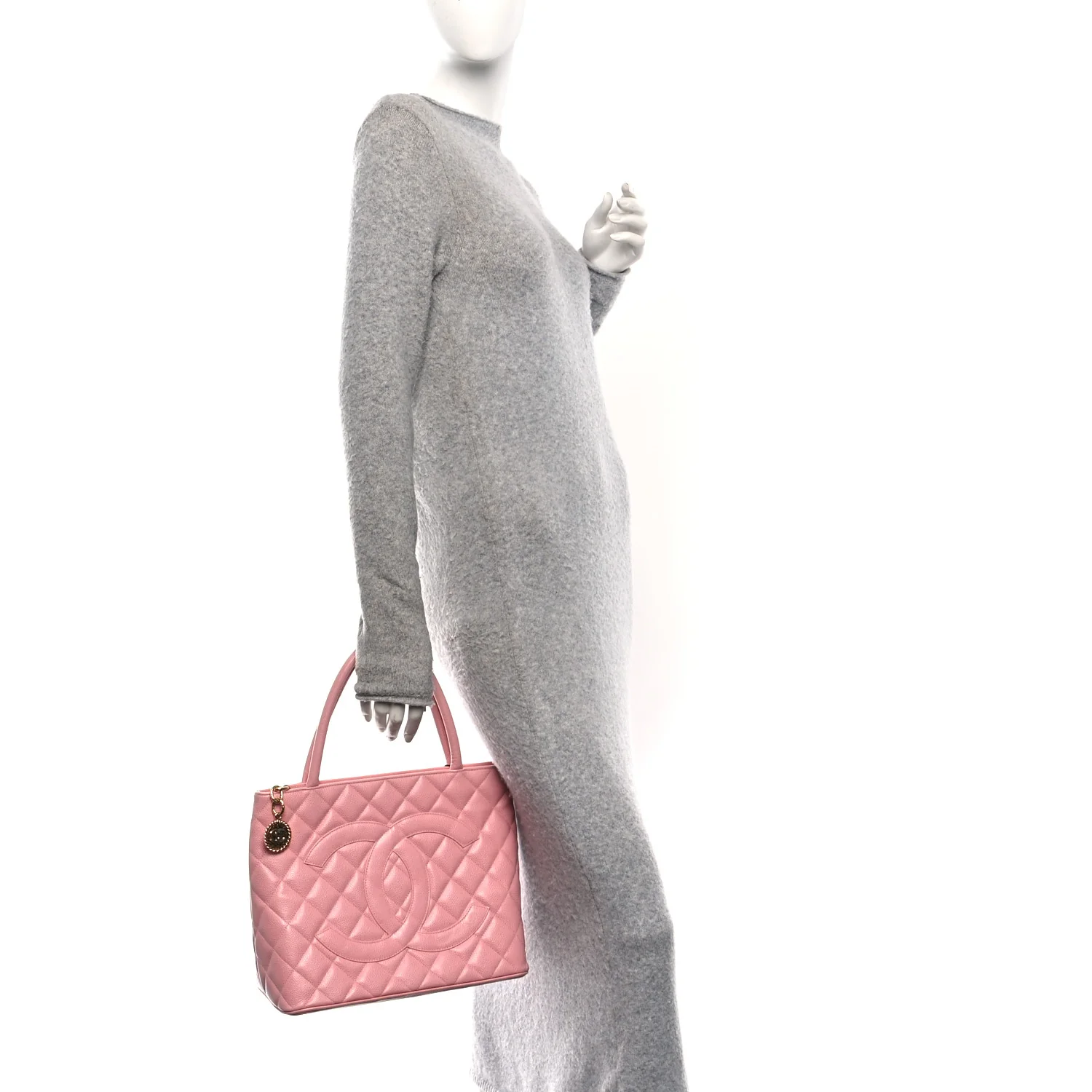 Caviar Quilted Medallion Tote Light Pink - Image 2