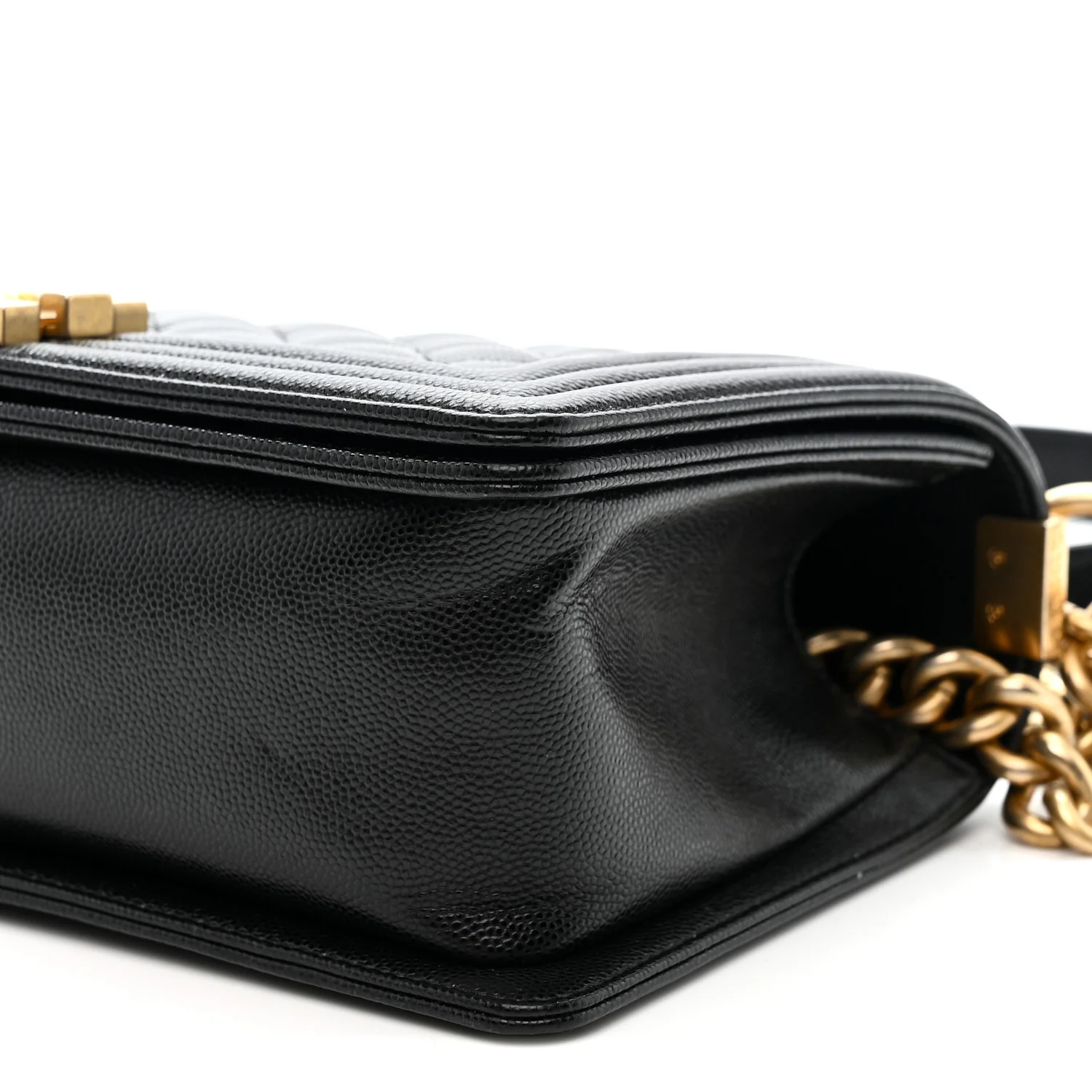 Caviar Quilted Medium Boy Flap Black - Image 10