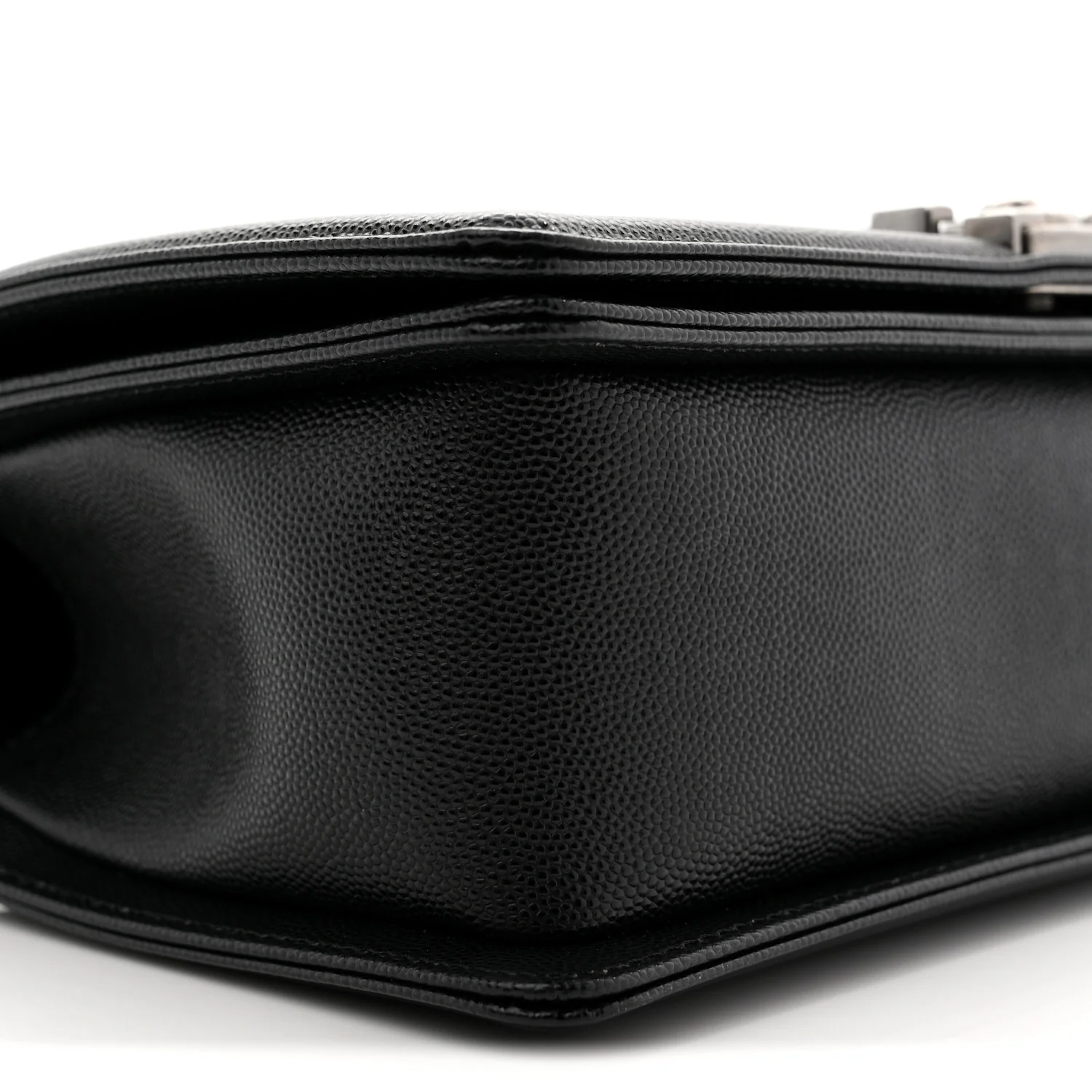 Caviar Quilted Medium Boy Flap Black - Image 9