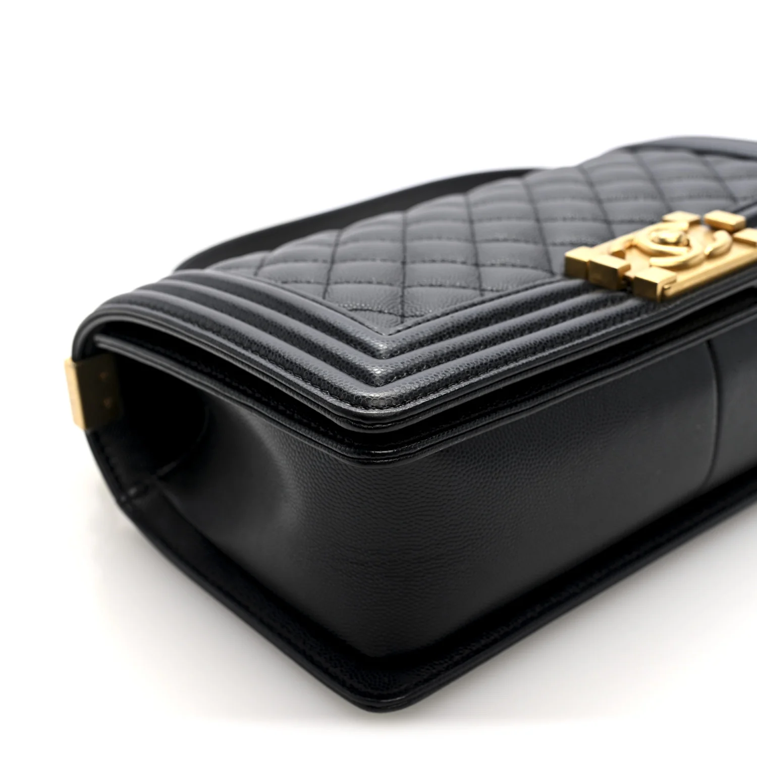 Caviar Quilted Medium Boy Flap Black - Image 9