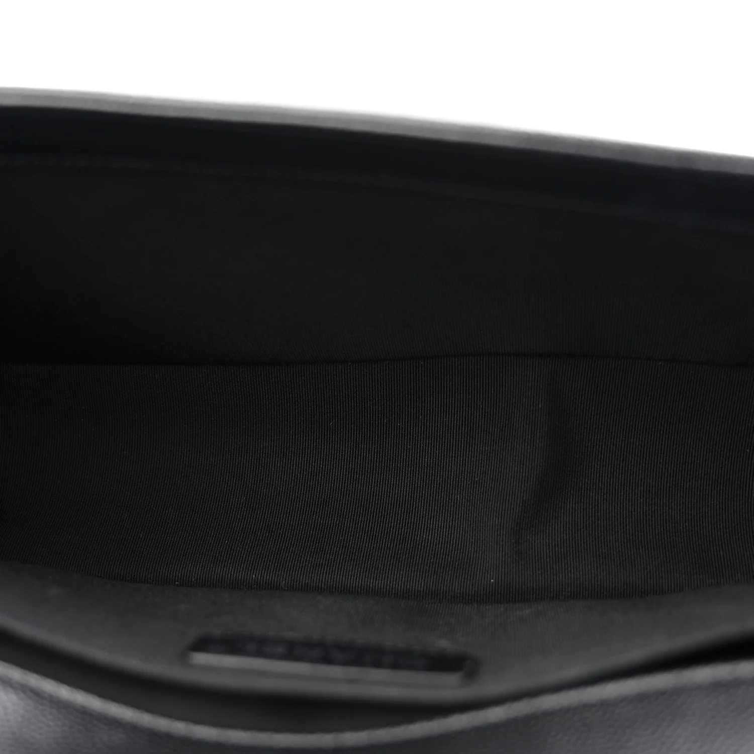 Caviar Quilted Medium Boy Flap Black - Image 5