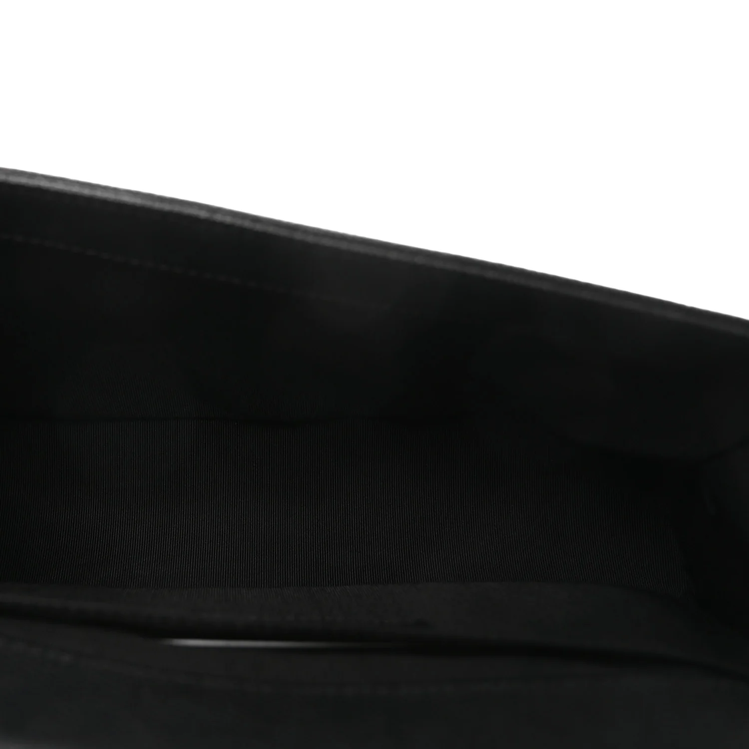 Caviar Quilted Medium Boy Flap Black - Image 5