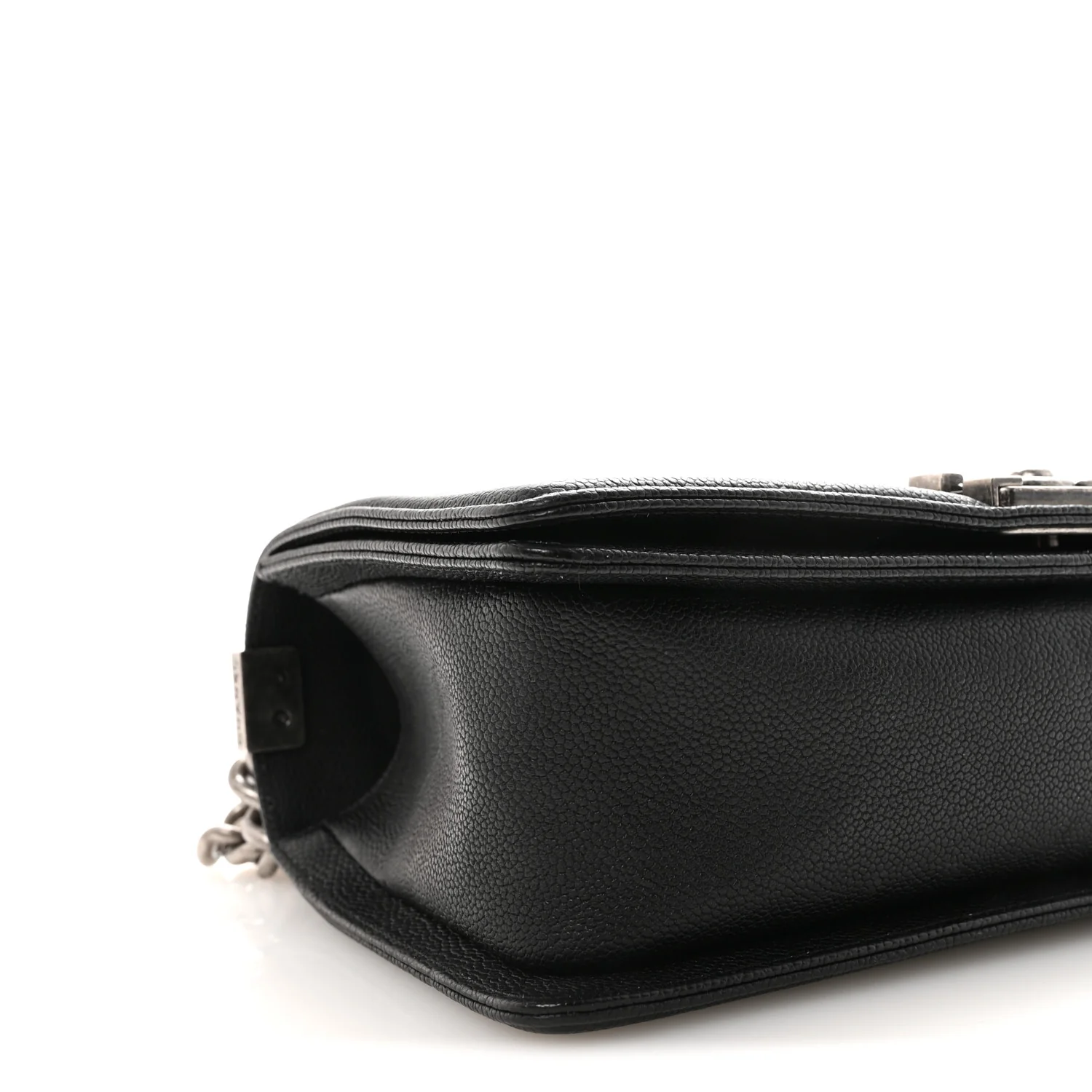 Caviar Quilted Medium Boy Flap Black - Image 9