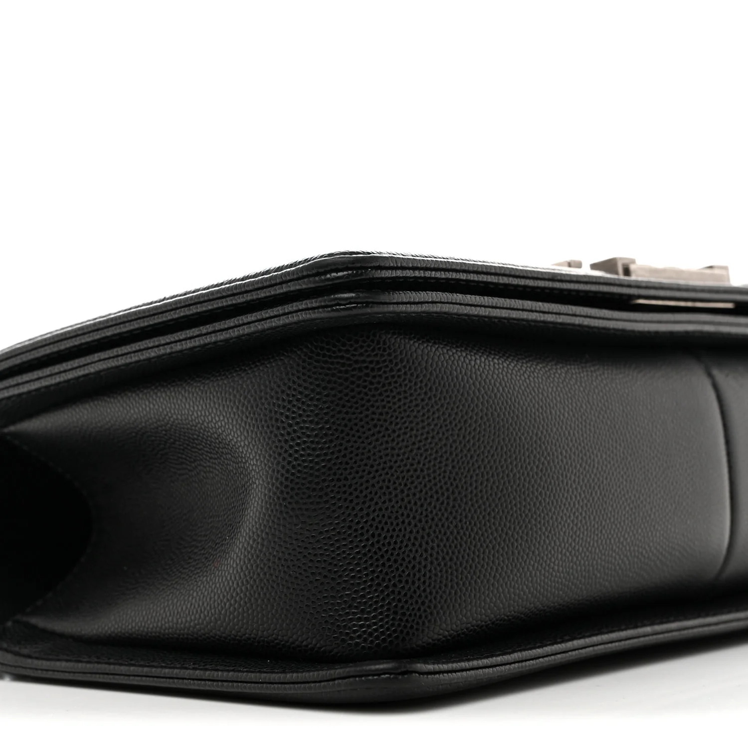 Caviar Quilted Medium Boy Flap Black - Image 9