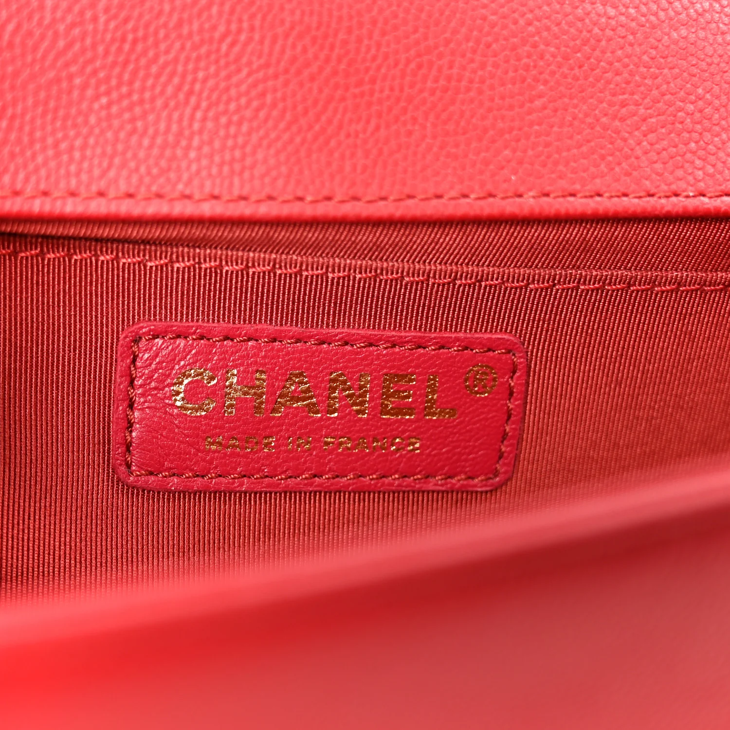Caviar Quilted Medium Boy Flap Red - Image 6