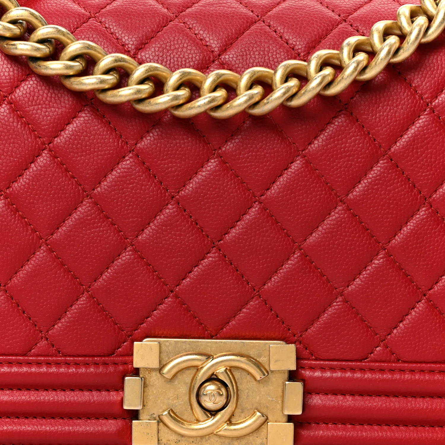 Caviar Quilted Medium Boy Flap Red - Image 8