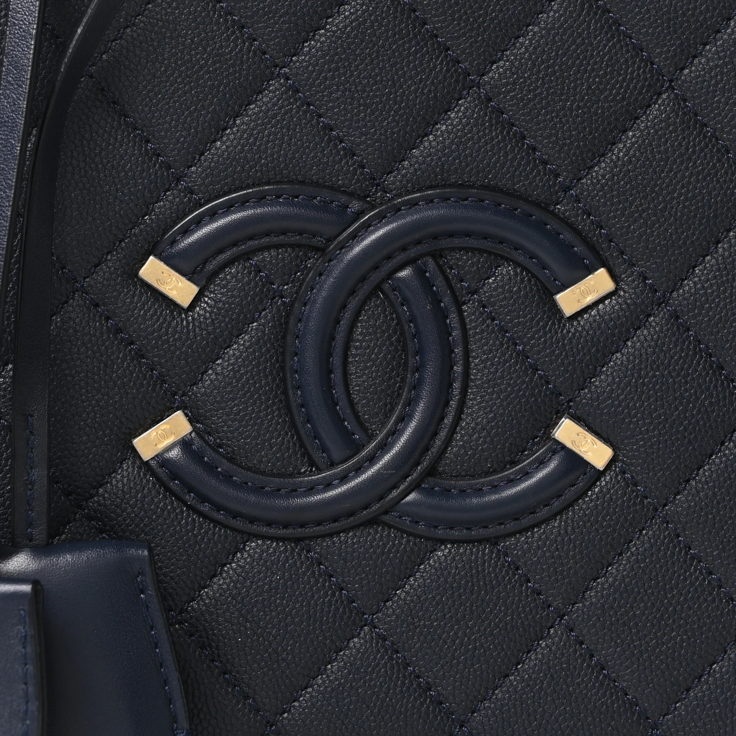 Caviar Quilted Medium CC Filigree Vanity Case Navy - Image 8