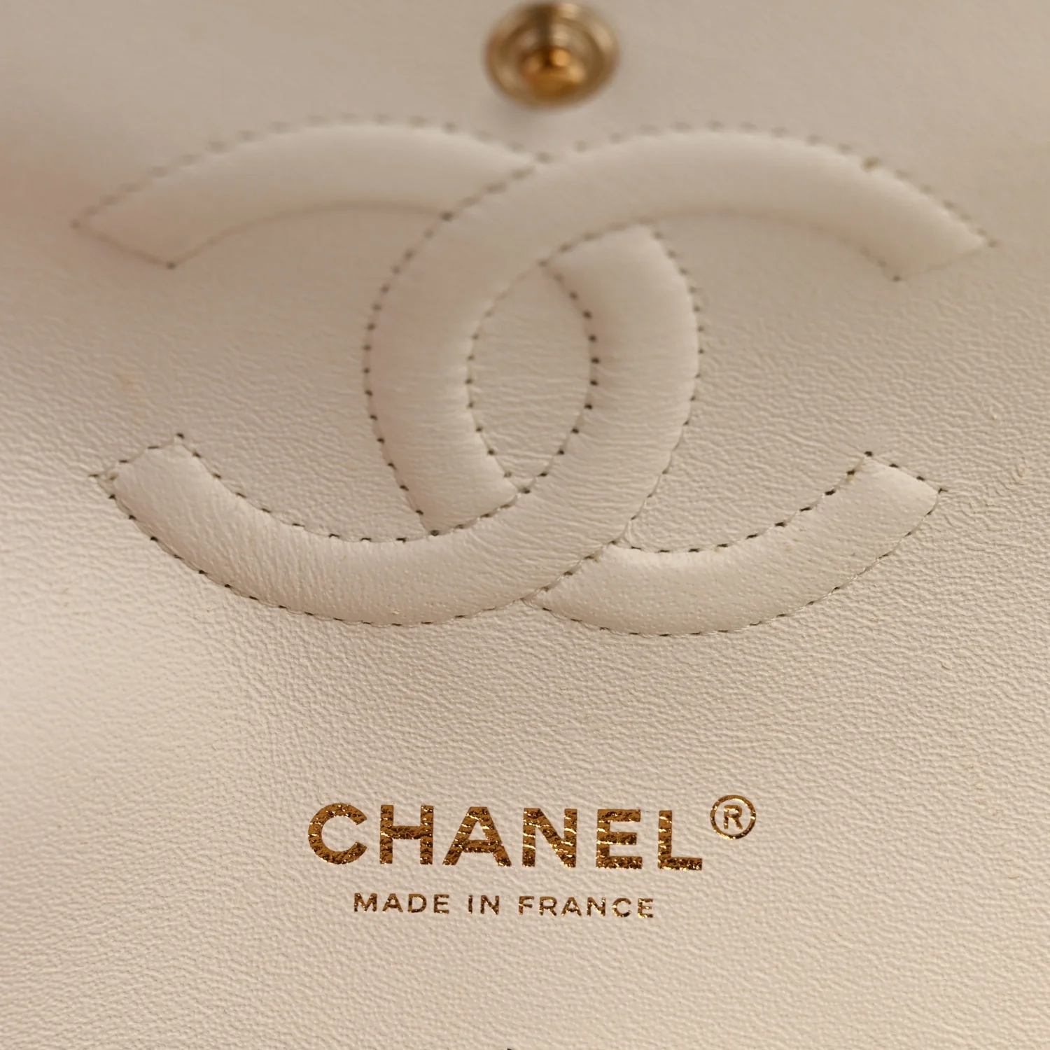 Caviar Quilted Medium Double Flap White - Image 6