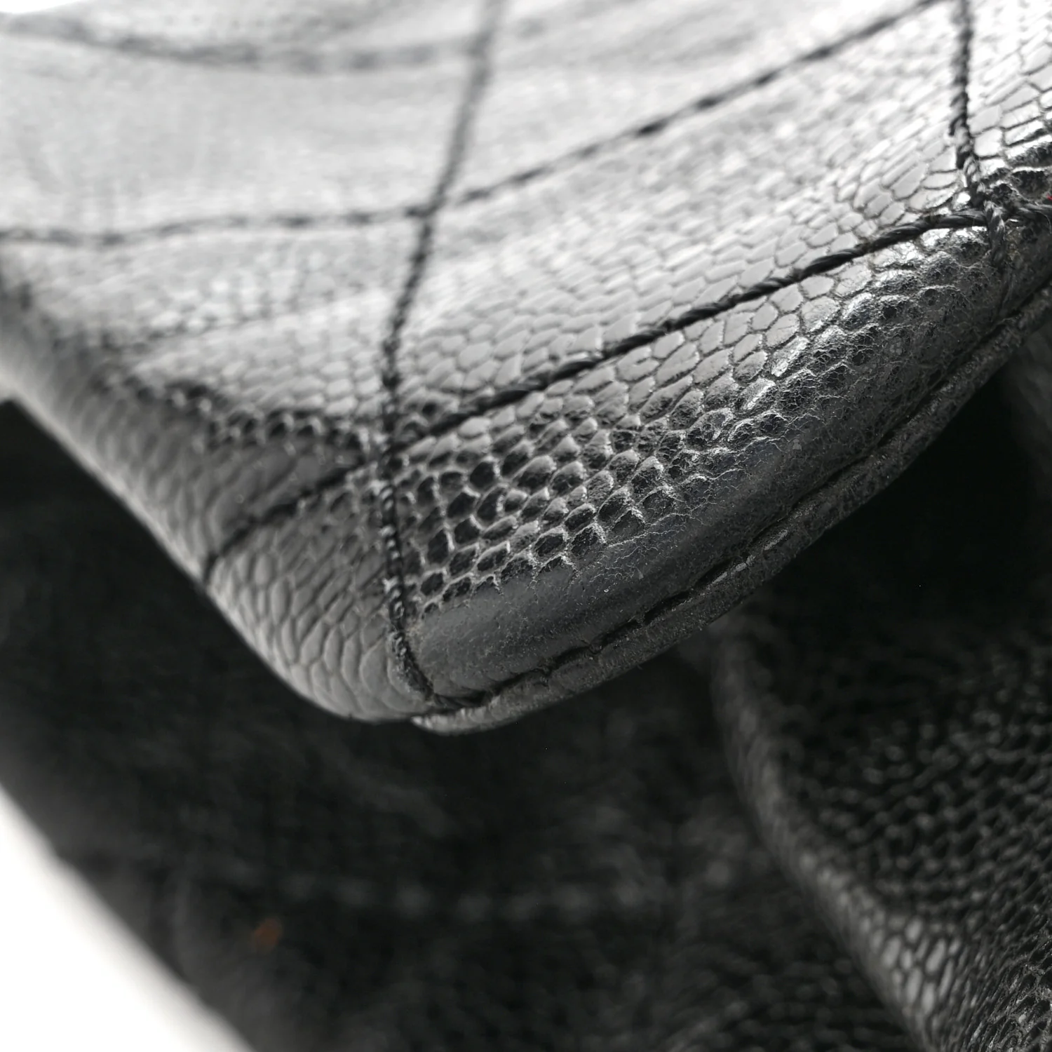 Caviar Quilted Medium Elastic Flap Black - Image 12