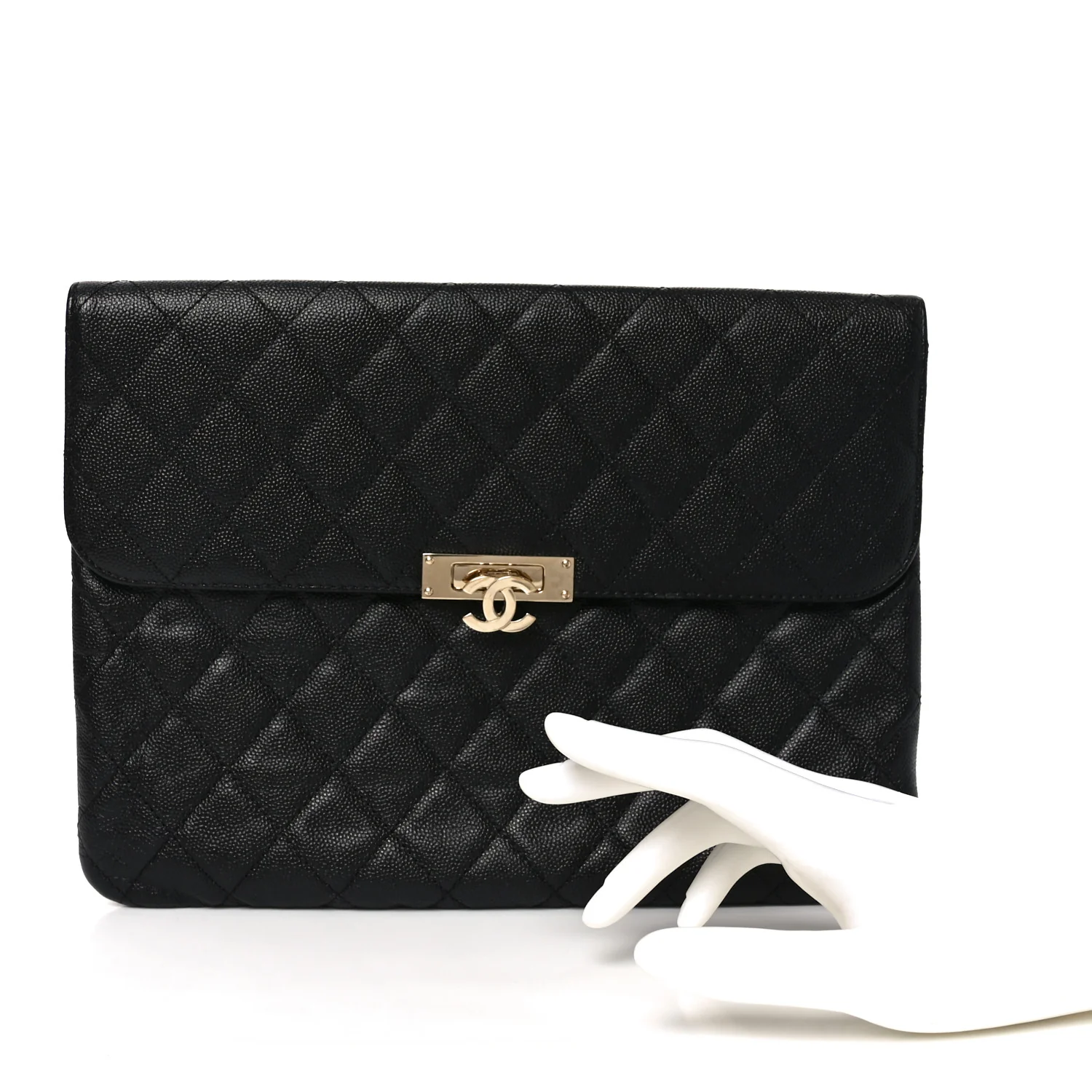 Caviar Quilted Medium Golden Class Pouch Black - Image 2