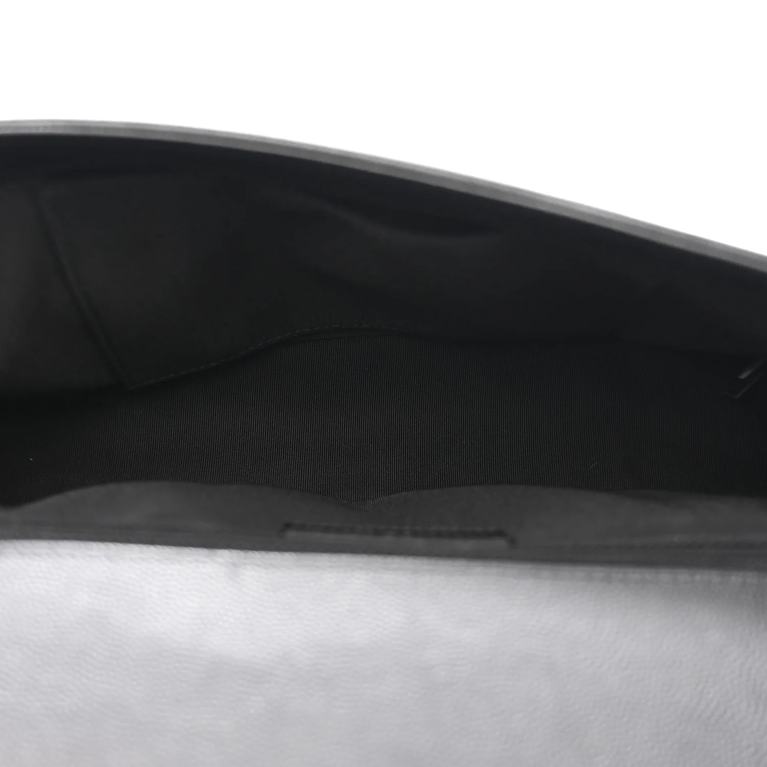 Caviar Quilted New Medium Boy Flap Black - Image 5