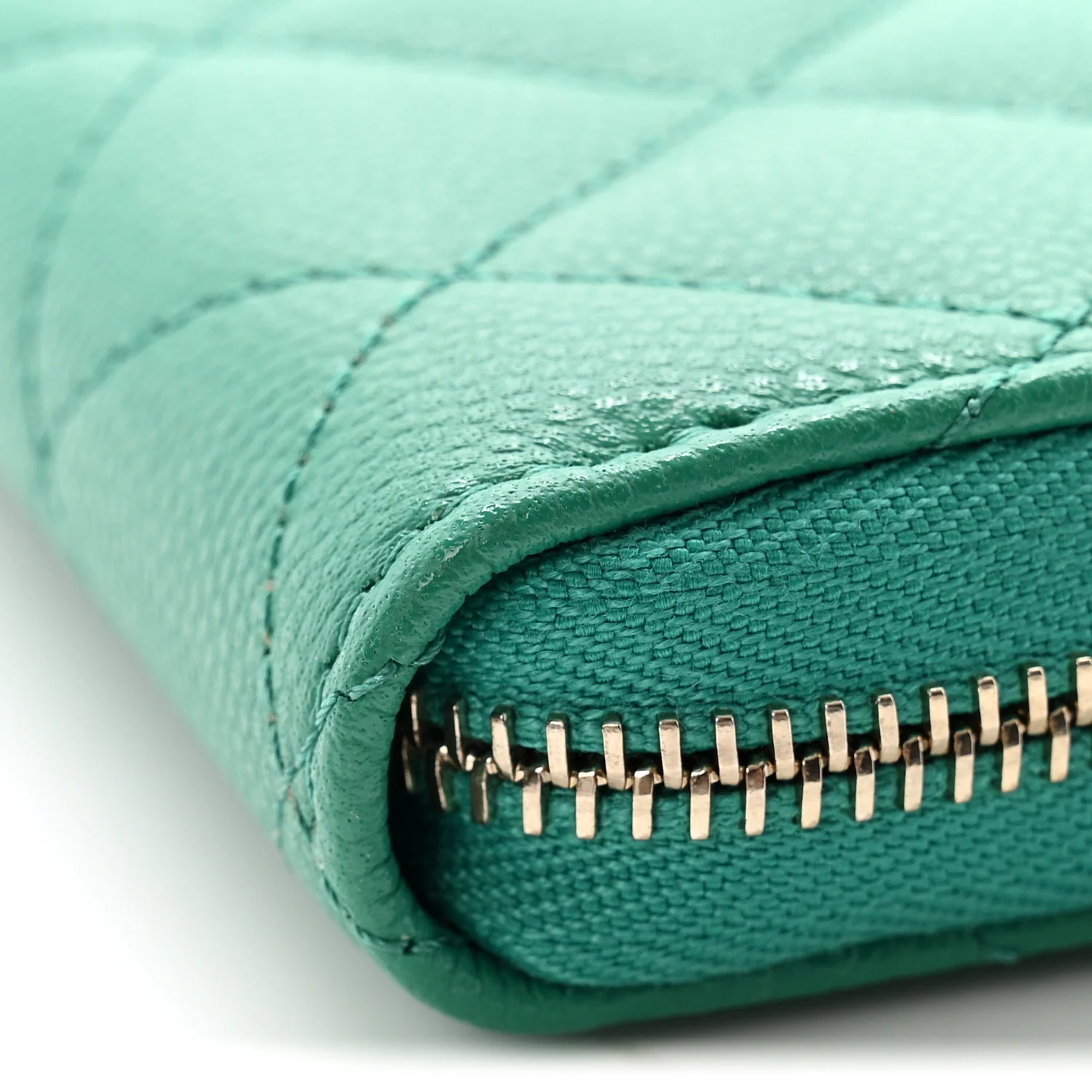 Caviar Quilted Perforated CC Long Zipped Wallet Green - Image 10
