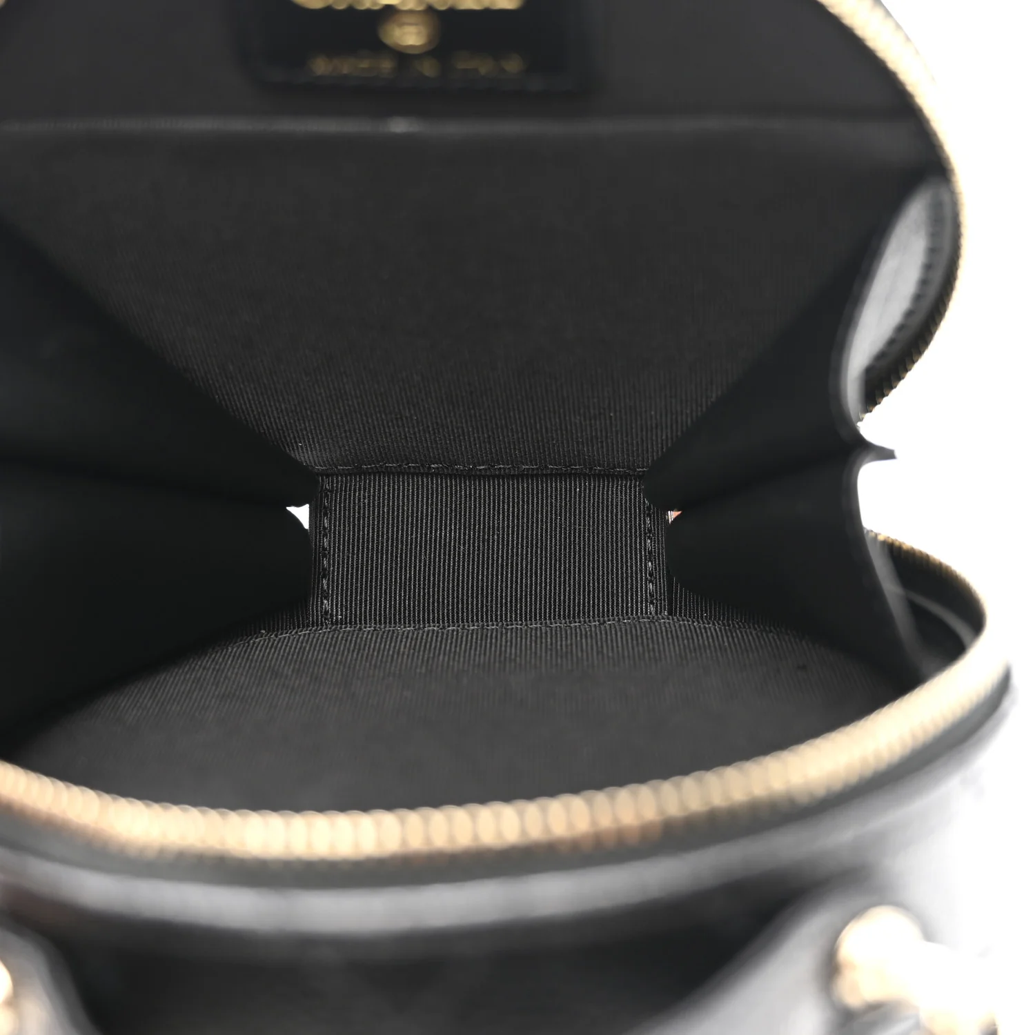 Caviar Quilted Round Handle With Care Vanity With Chain Black - Image 6