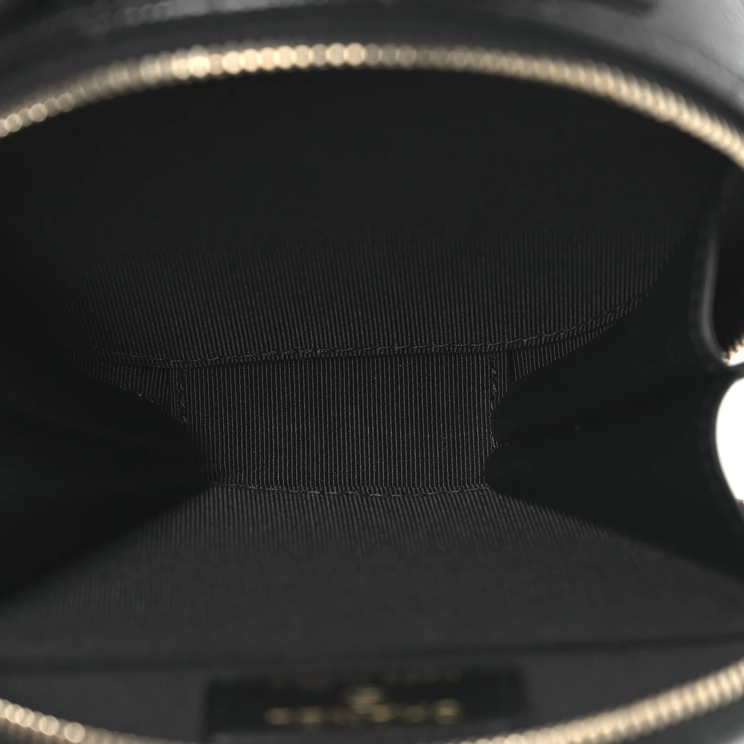 Caviar Quilted Round Handle With Care Vanity With Chain Black - Image 5