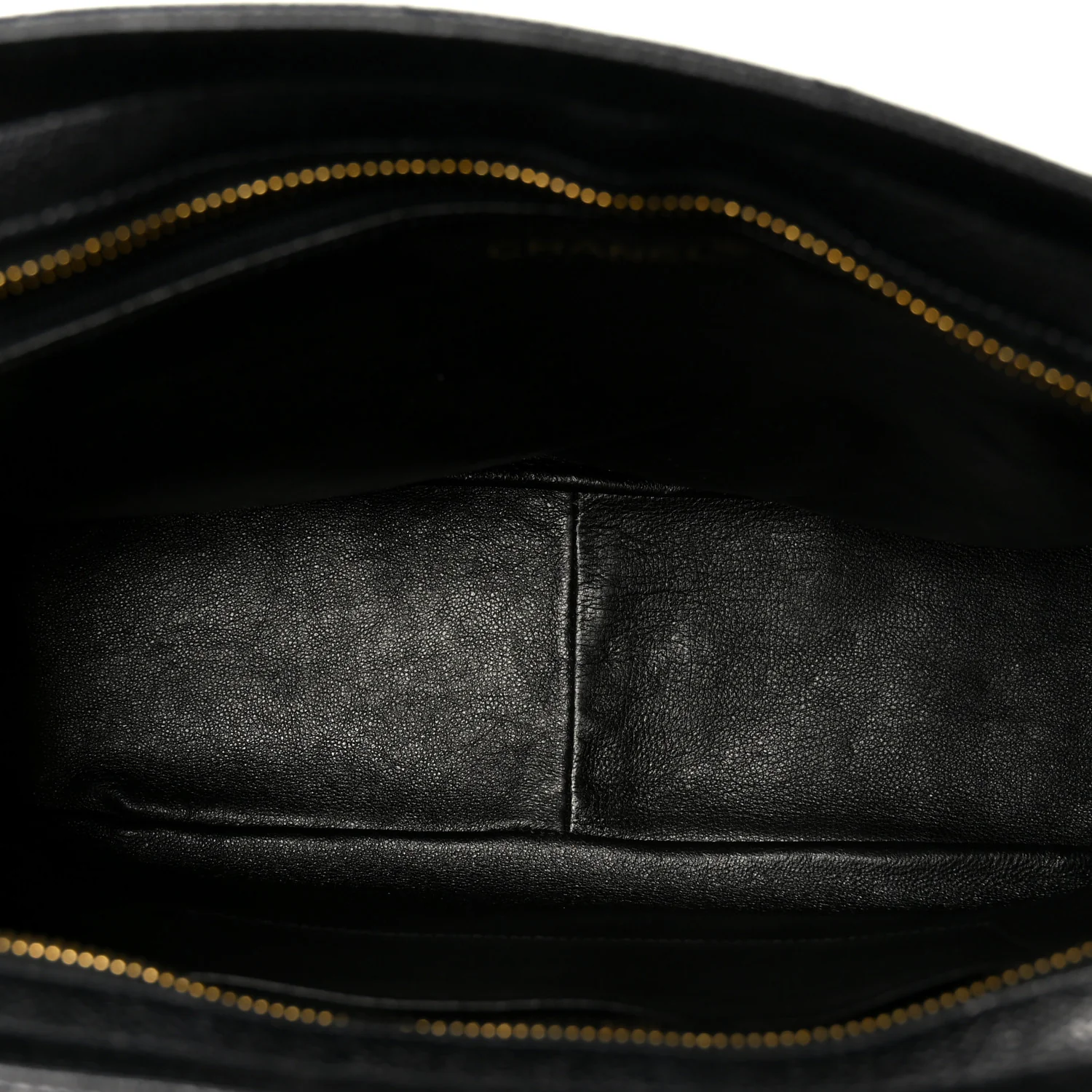 Caviar Quilted Shoulder Bag Black - Image 4