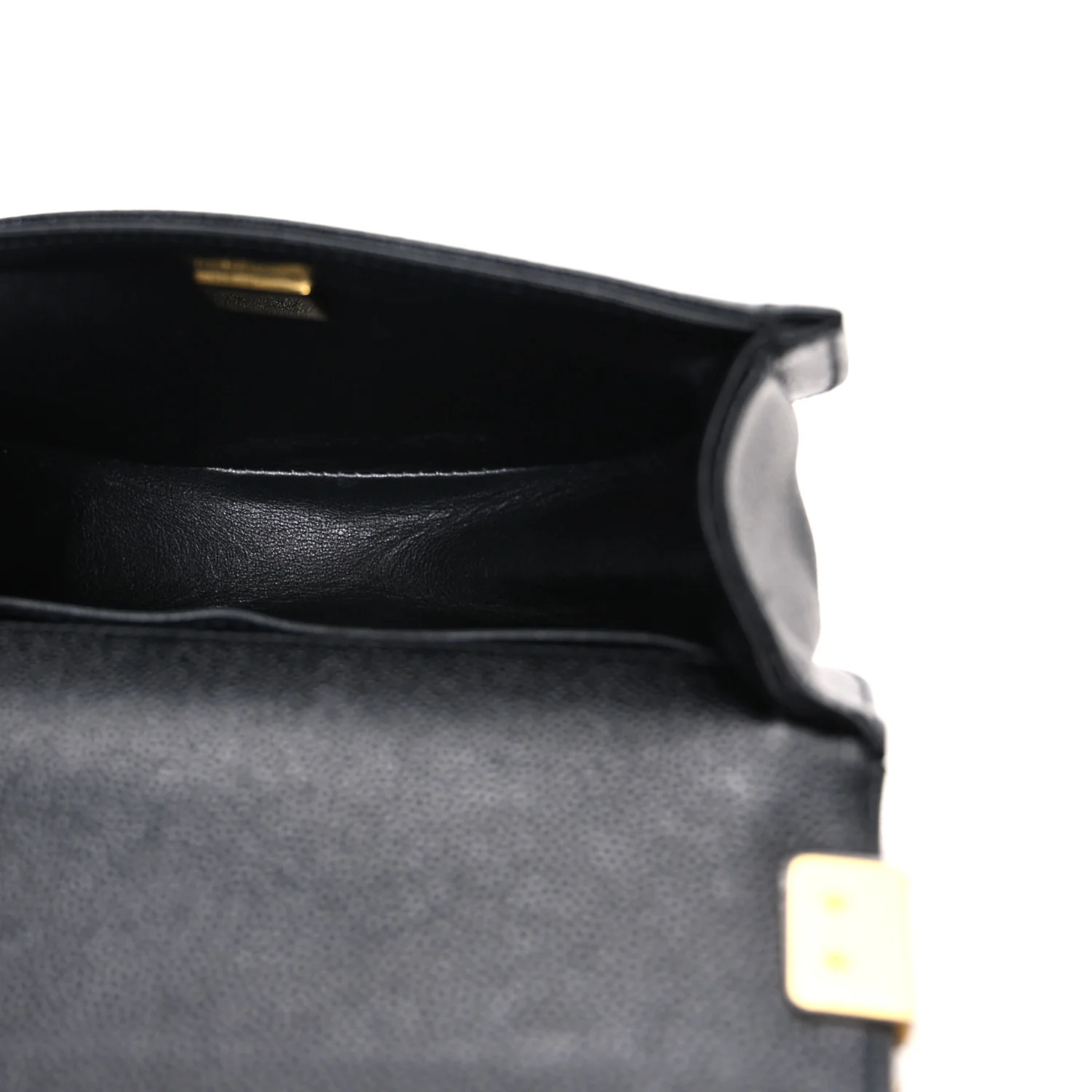 Caviar Quilted Small Boy Messenger Bag Black - Image 5