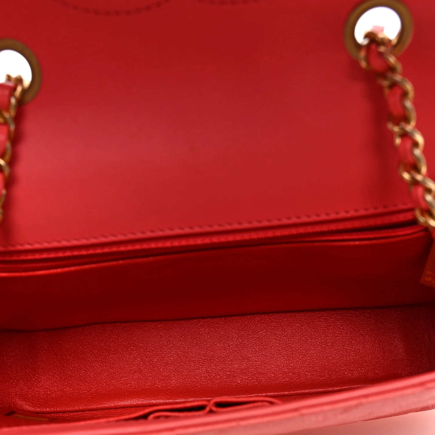 Caviar Quilted Small CC Filigree Flap Coral - Image 5