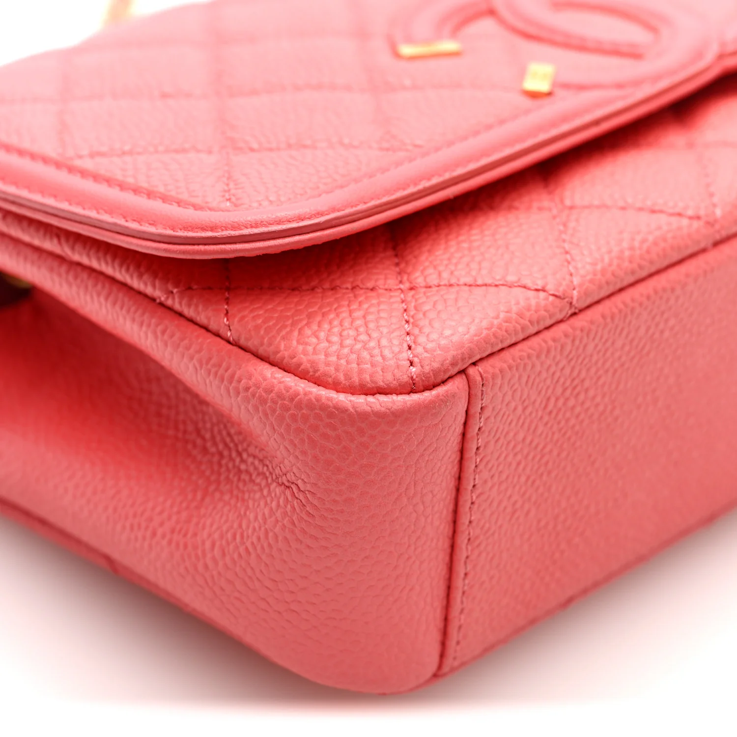 Caviar Quilted Small CC Filigree Flap Coral - Image 9