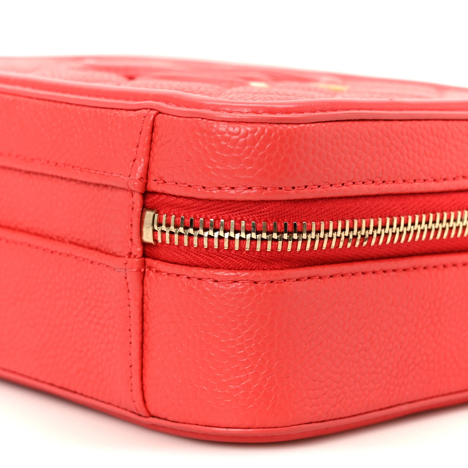 Caviar Quilted Small CC Filigree Vanity Case Red - Image 10